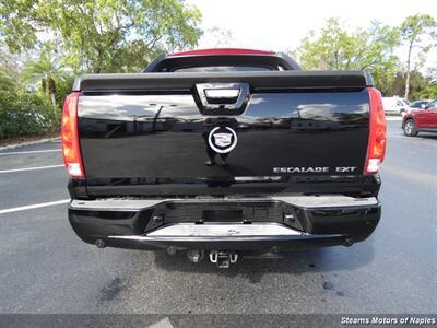 Cadillac Escalade Ext - Thumbnail 13