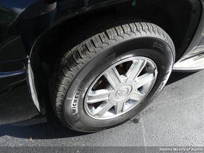 Cadillac Escalade Ext - Thumbnail 20