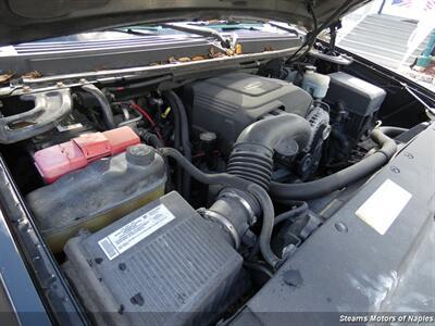 Cadillac Escalade Ext - Thumbnail 8