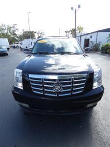 Cadillac Escalade Ext - Thumbnail 6