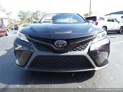 Toyota Camry Se - Thumbnail 5