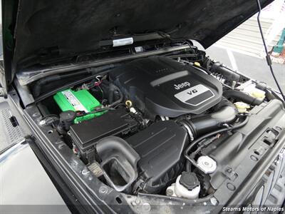 Jeep Wrangler Sahara - Thumbnail 8