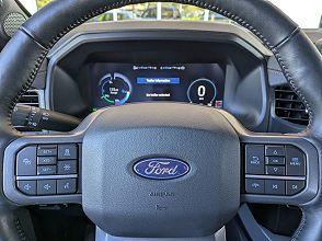 Ford F-150 Lightning Lariat - View 1