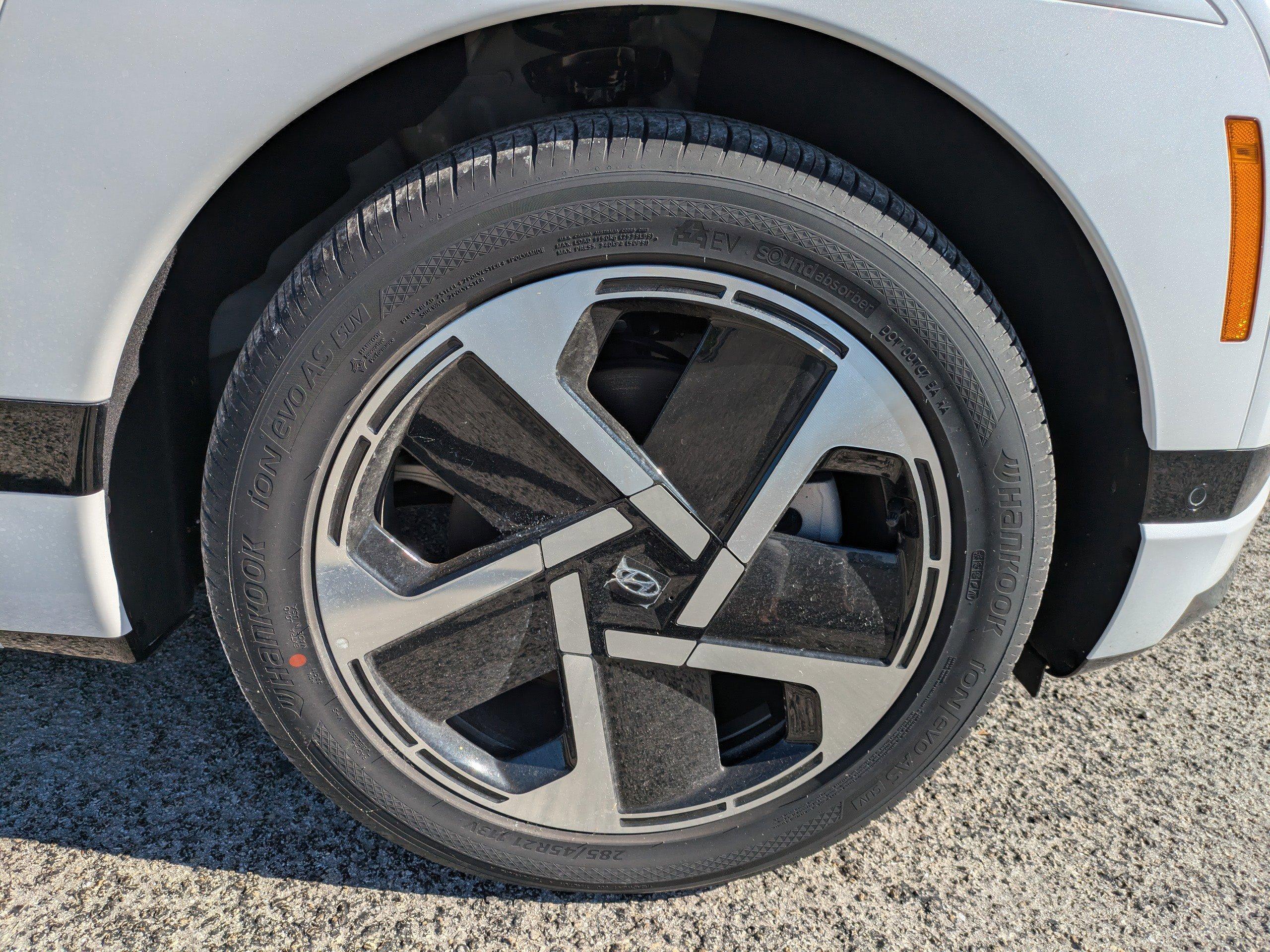 Hyundai Ioniq 9 Performance Calligraphy All Wheel Drive Sport Utility - Thumbnail 10