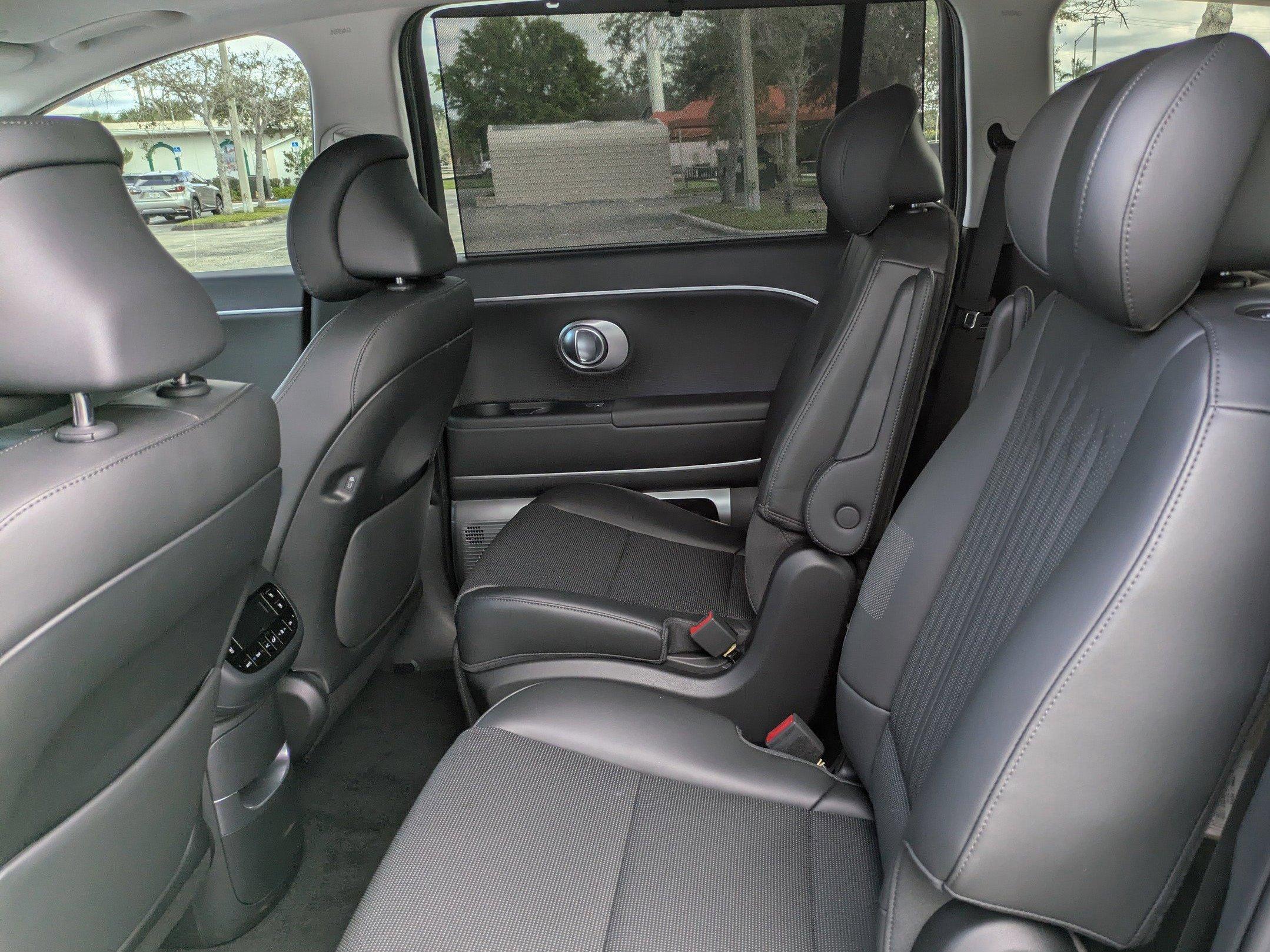 Hyundai Ioniq 9 Performance Calligraphy All Wheel Drive Sport Utility - Thumbnail 15