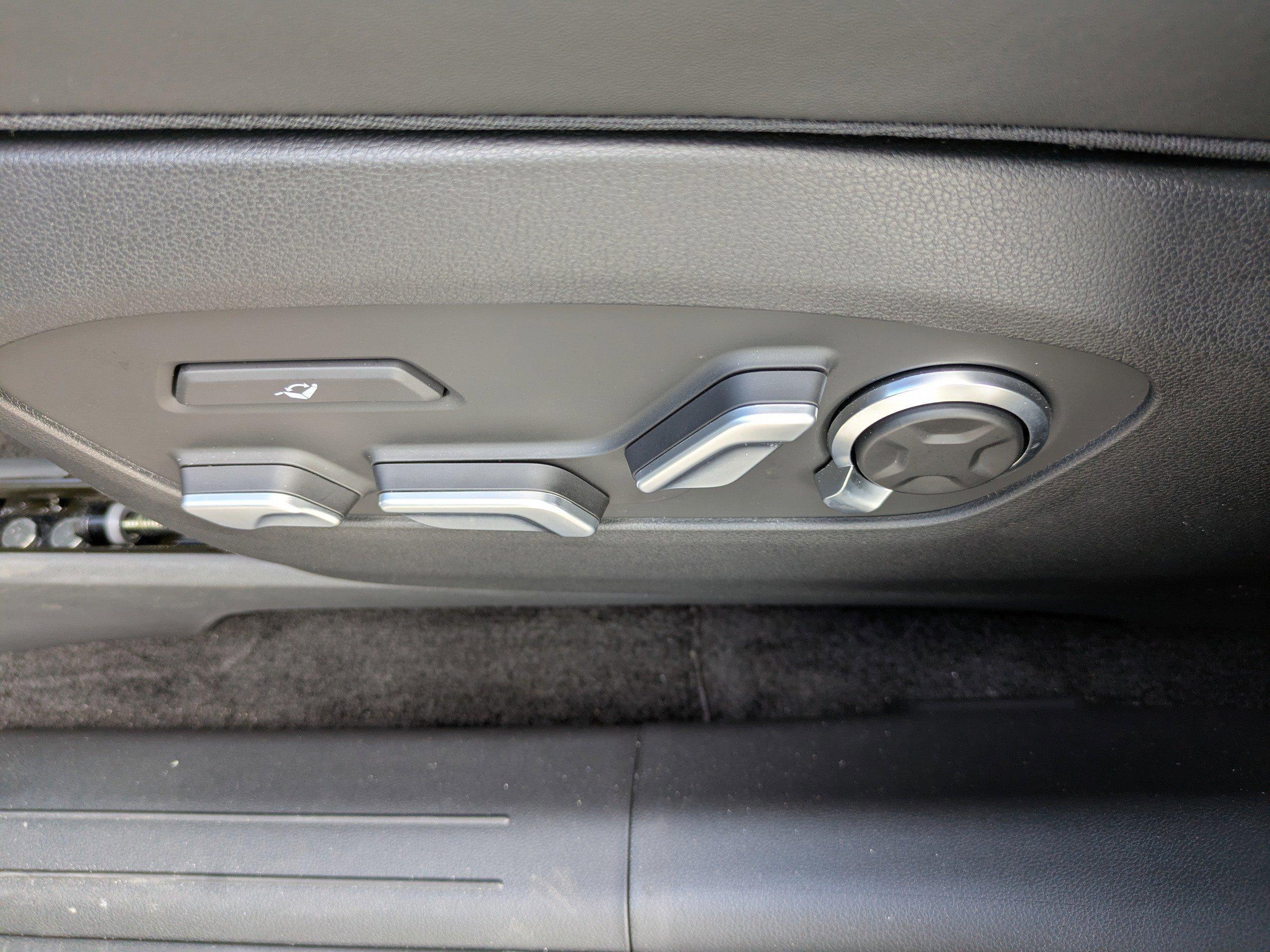 Hyundai Ioniq 9 Performance Calligraphy All Wheel Drive Sport Utility - Thumbnail 18