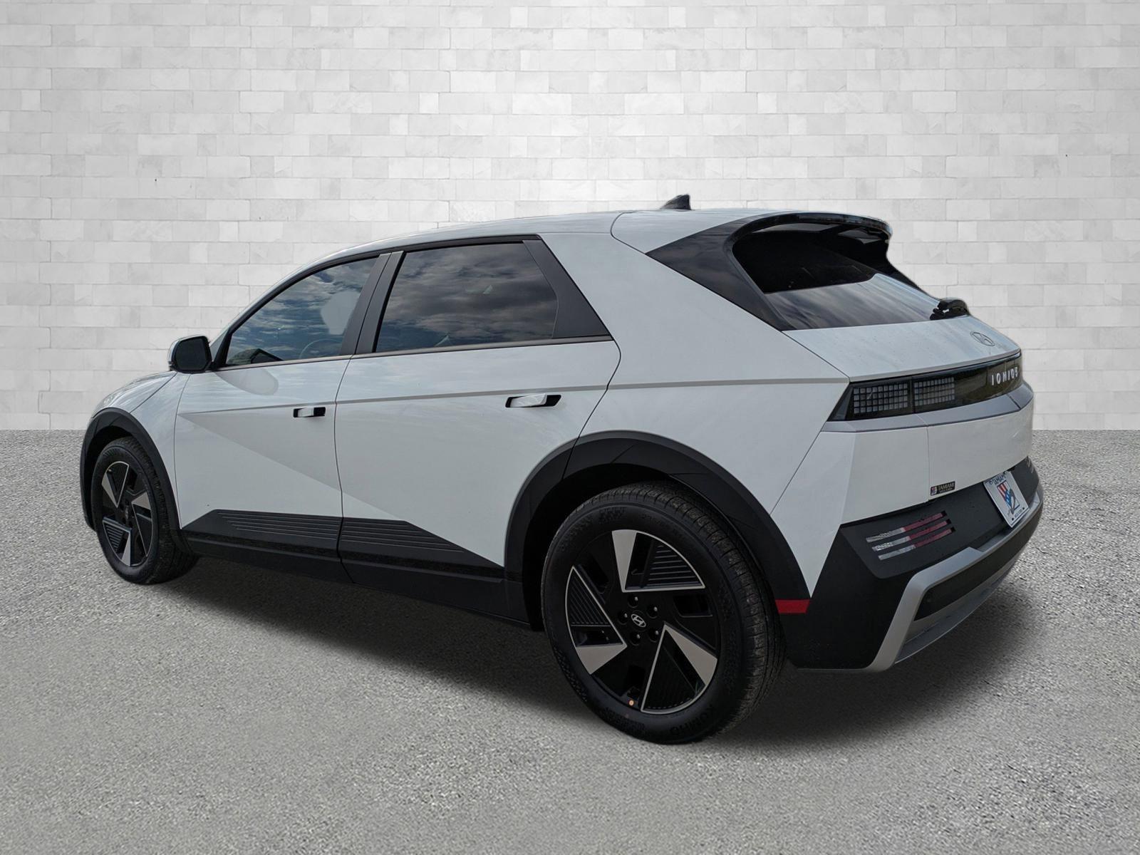 Hyundai Ioniq 5 Se Rear Wheel Drive Sport Utility - Thumbnail 5