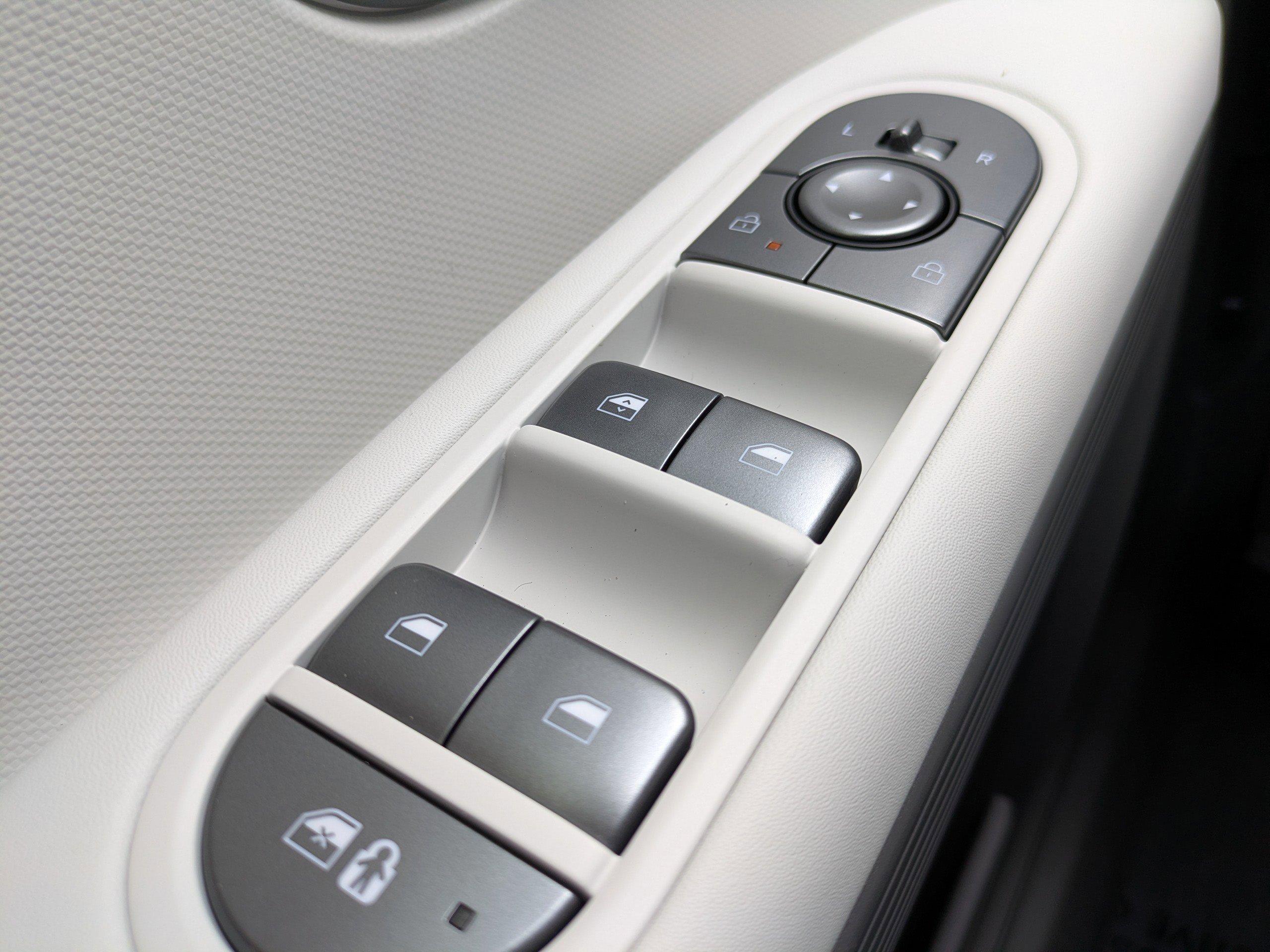 Hyundai Ioniq 5 Se Rear Wheel Drive Sport Utility - Thumbnail 19