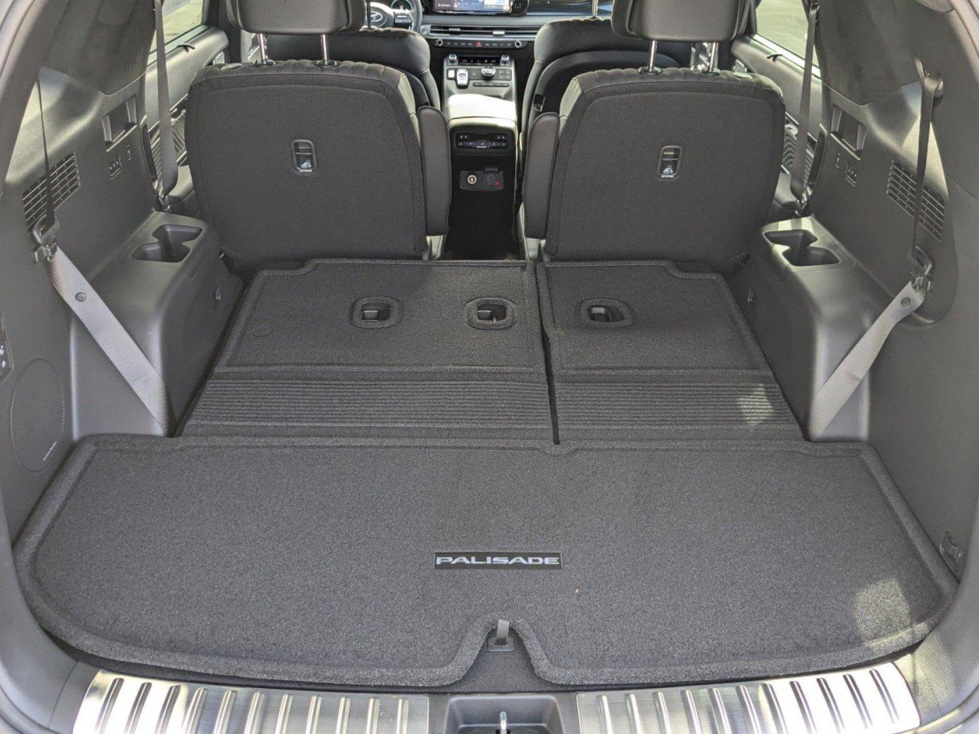 Hyundai Palisade Calligraphy Night Edition Awd All Wheel Drive Sport Utility - Thumbnail 16