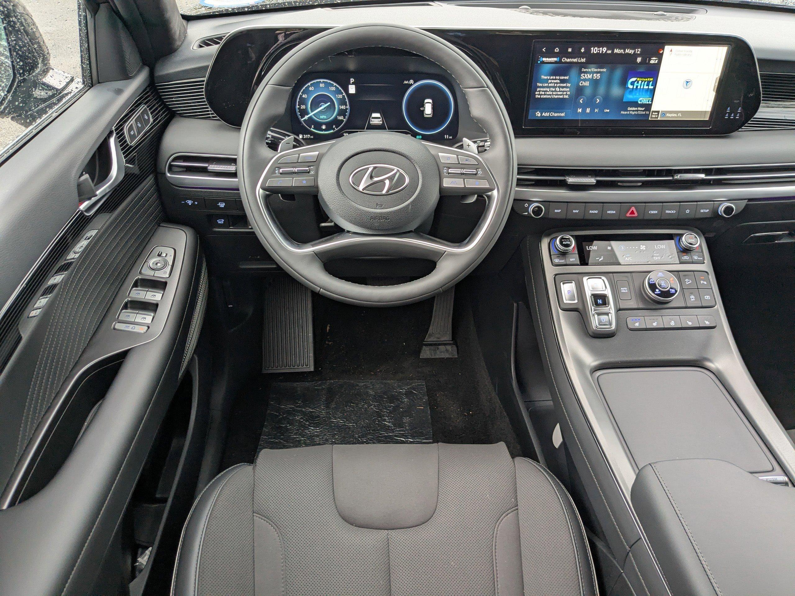 Hyundai Palisade Calligraphy Night Edition Awd All Wheel Drive Sport Utility - Thumbnail 12