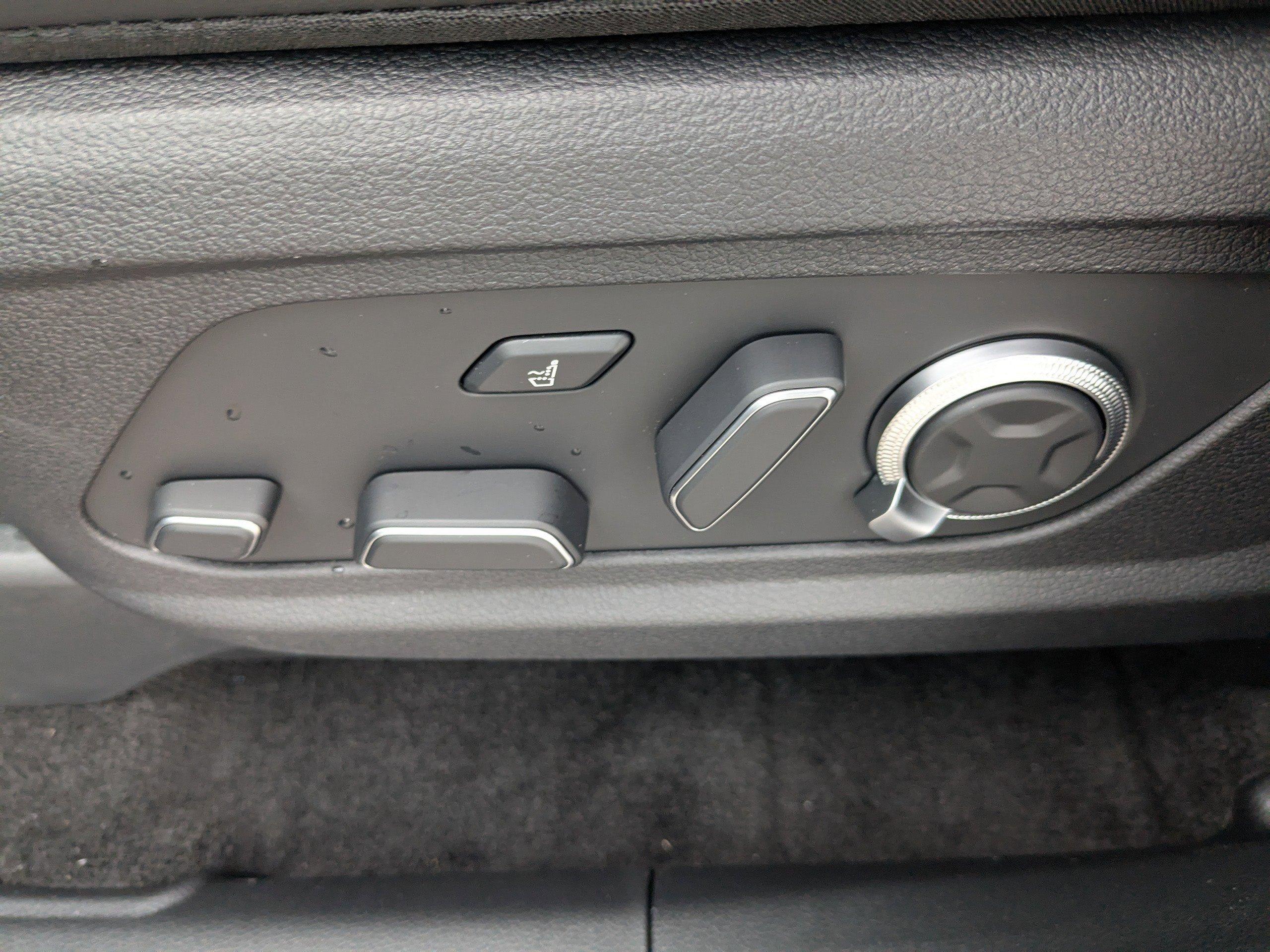 Hyundai Palisade Calligraphy Night Edition Awd All Wheel Drive Sport Utility - Thumbnail 19