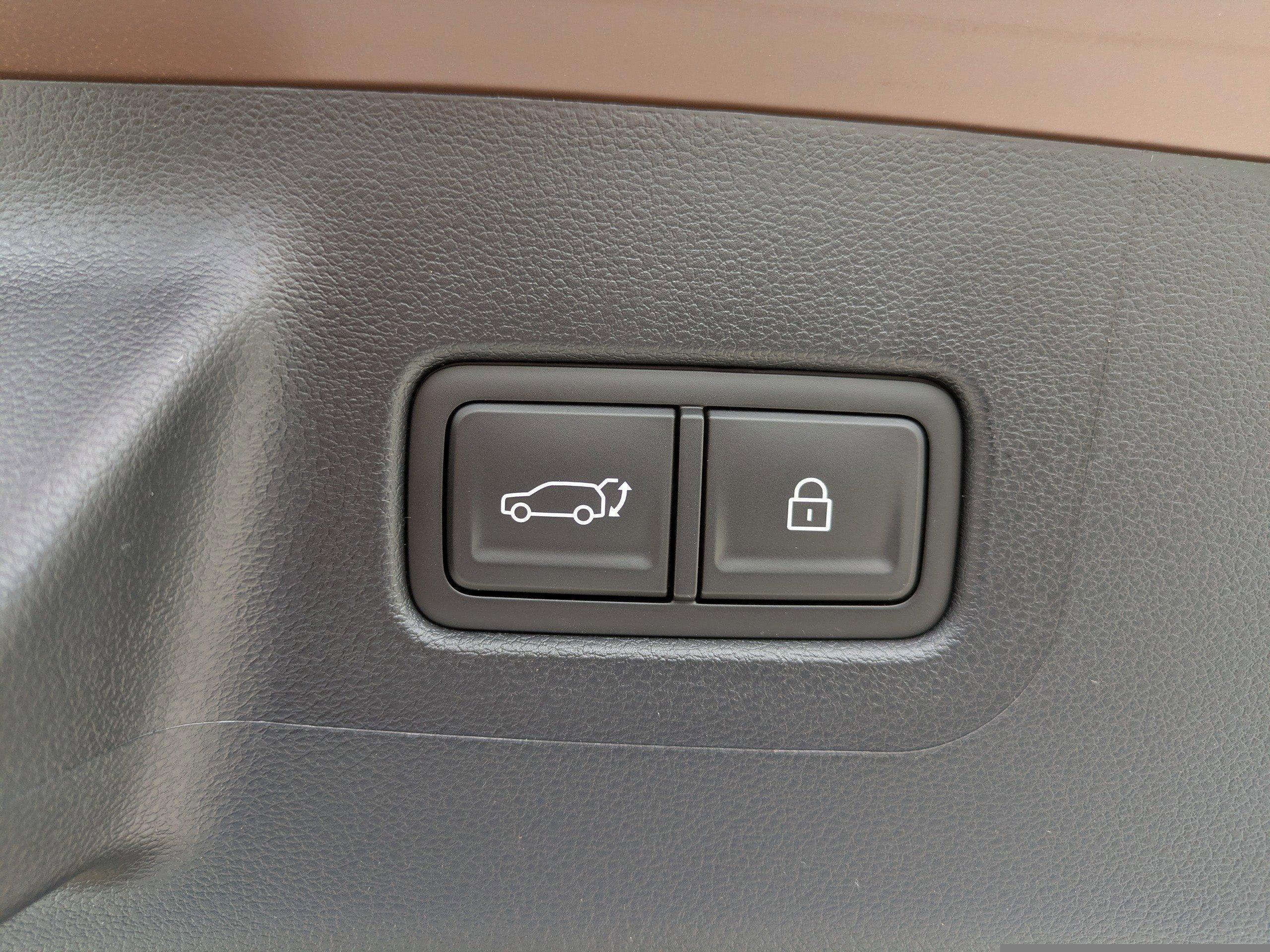 Hyundai Santa Fe Hybrid Calligraphy Front Wheel Drive Sport Utility - Thumbnail 18