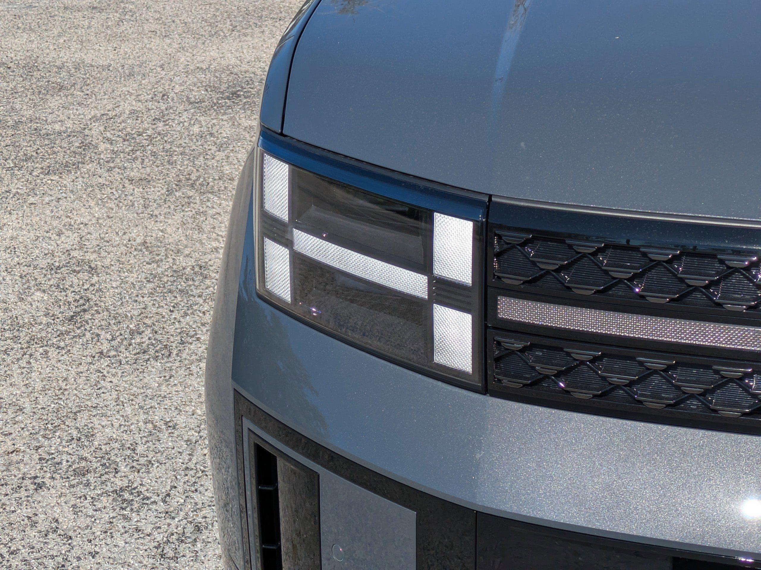 Hyundai Santa Fe Hybrid Calligraphy All Wheel Drive Sport Utility - Thumbnail 8