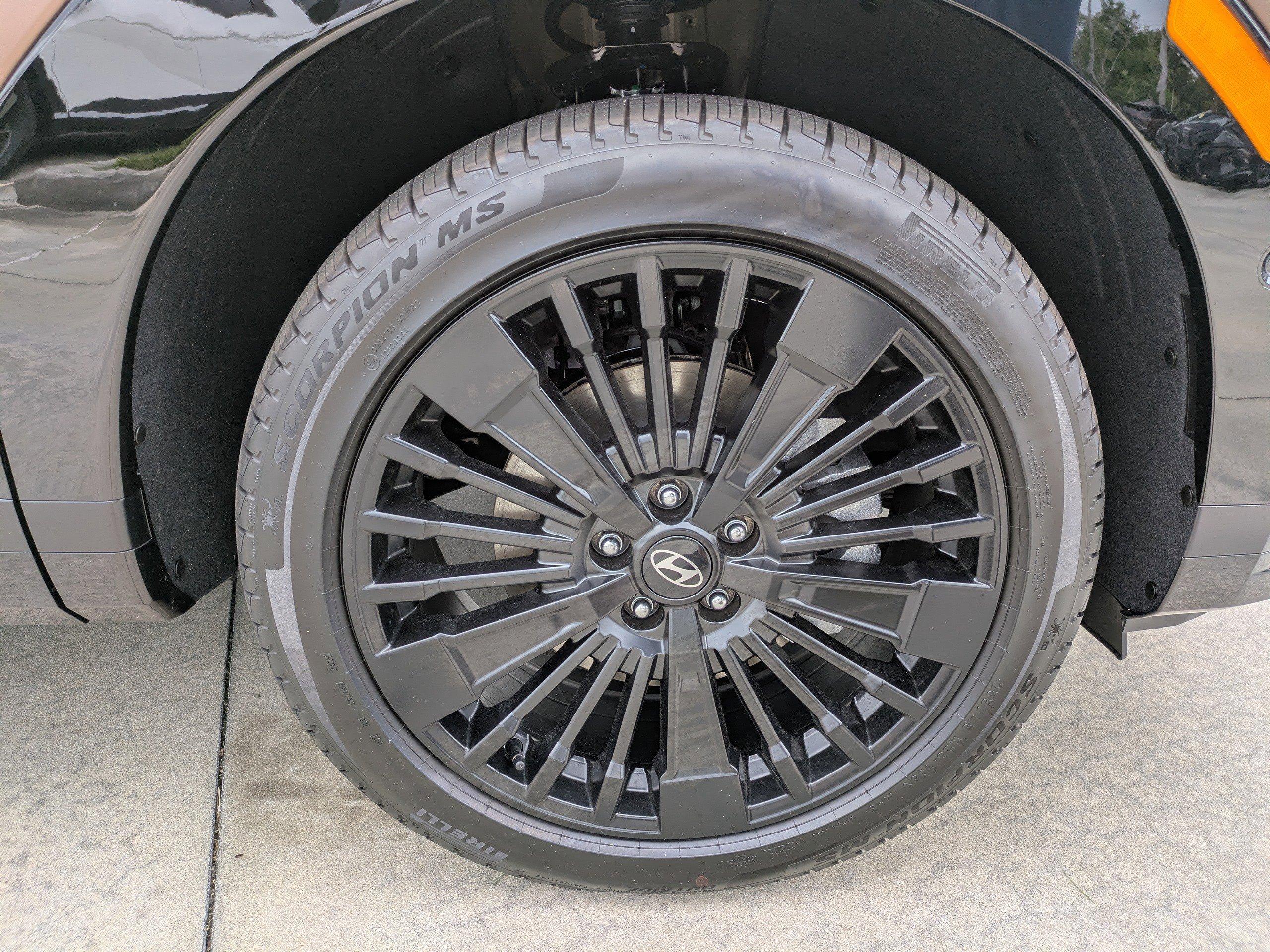 Hyundai Santa Fe Hybrid Calligraphy Front Wheel Drive Sport Utility - Thumbnail 10