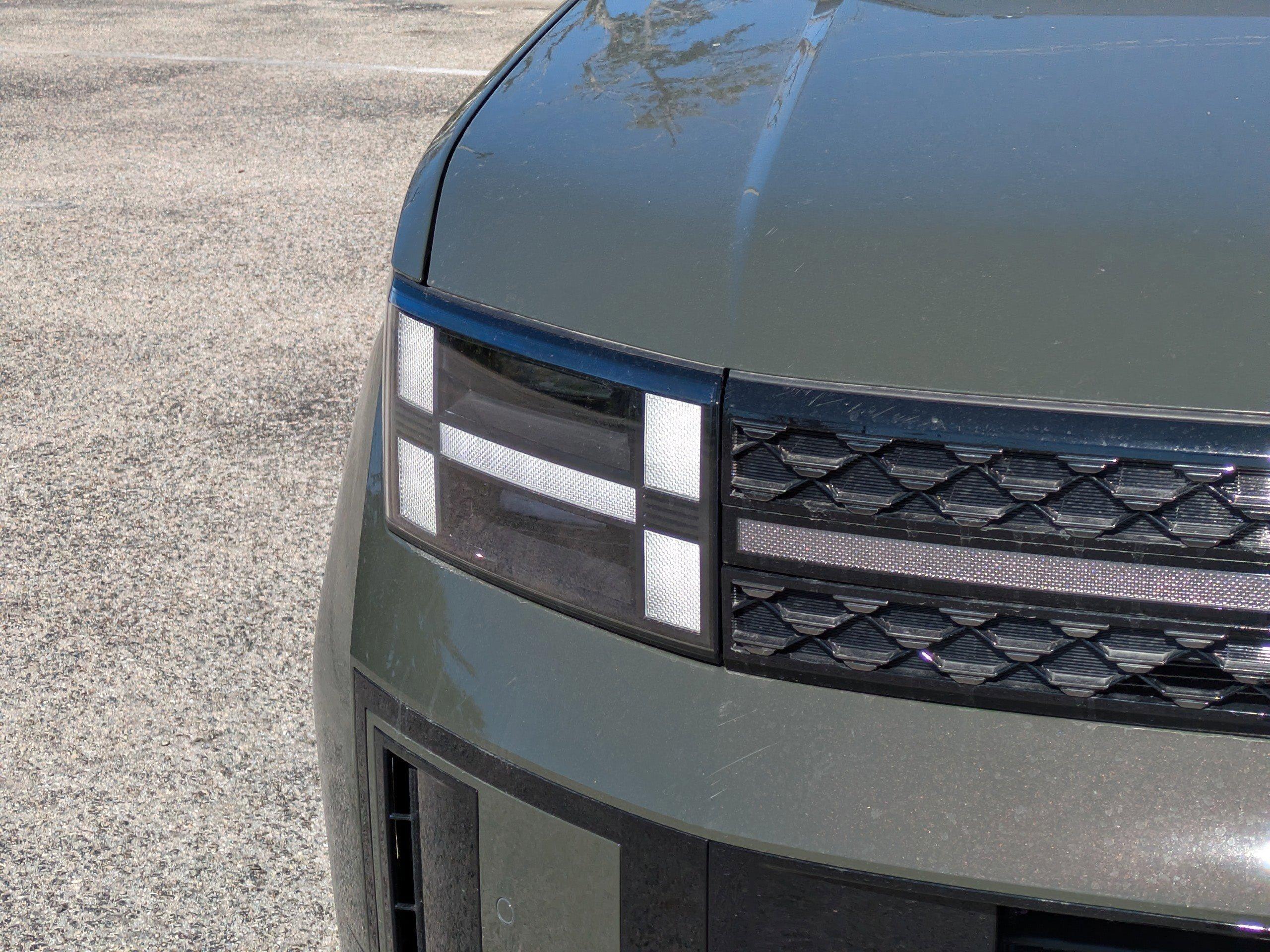 Hyundai Santa Fe Hybrid Calligraphy Front Wheel Drive Sport Utility - Thumbnail 8