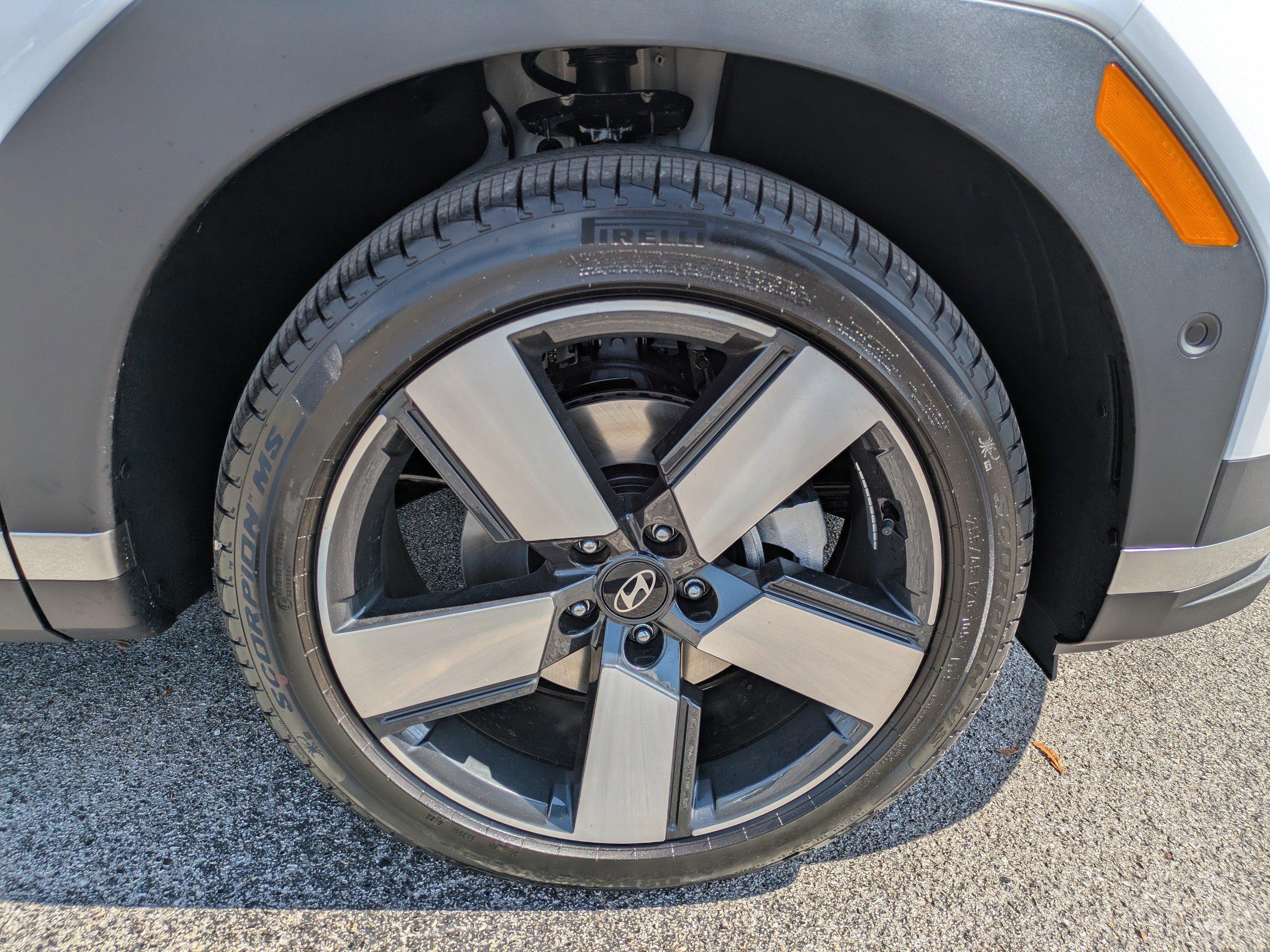 Hyundai Santa Fe Hybrid Limited All Wheel Drive Sport Utility - Thumbnail 10