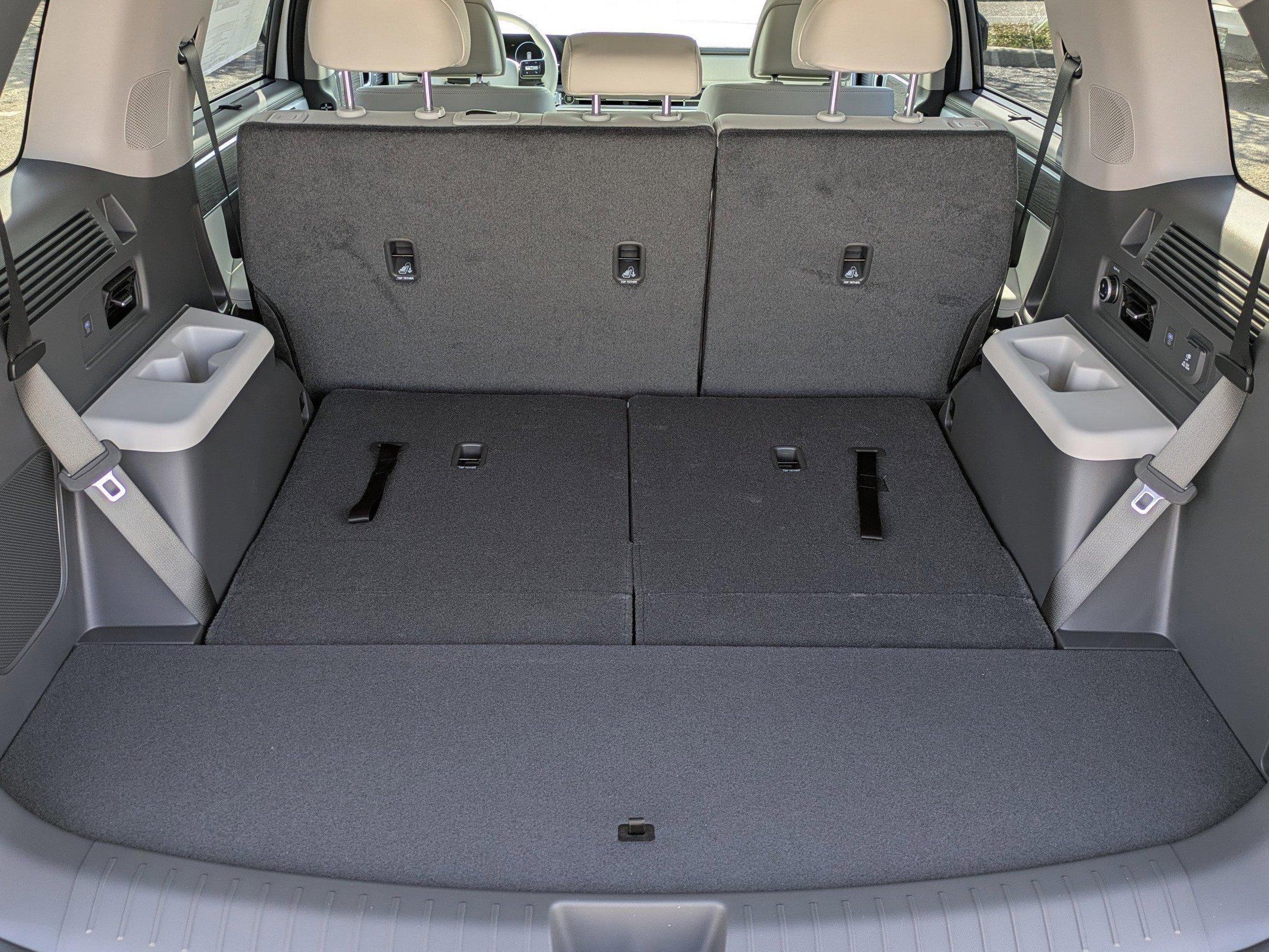 Hyundai Santa Fe Hybrid Limited All Wheel Drive Sport Utility - Thumbnail 17