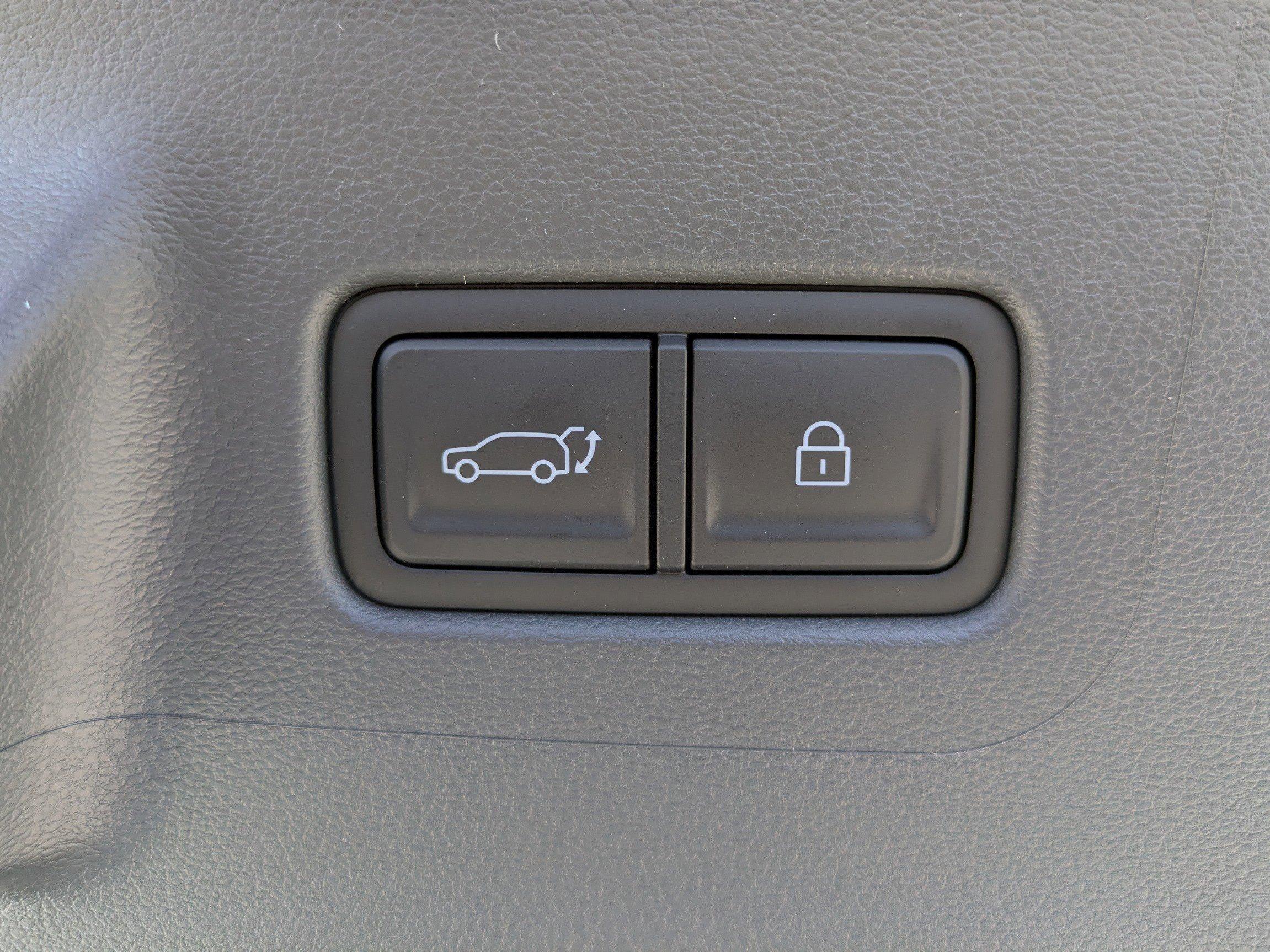 Hyundai Santa Fe Hybrid Limited All Wheel Drive Sport Utility - Thumbnail 18