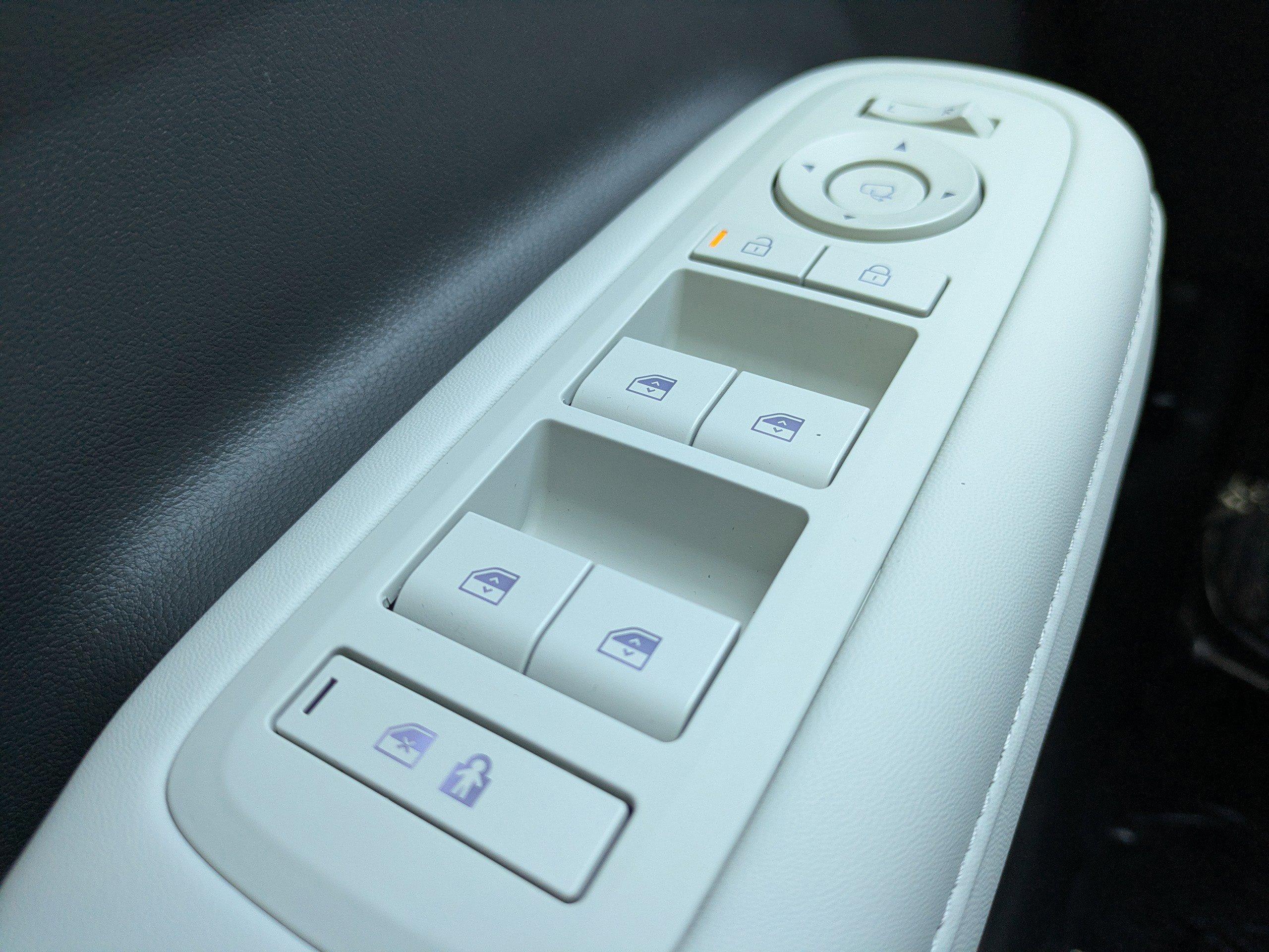 Hyundai Santa Fe Hybrid Calligraphy Front Wheel Drive Sport Utility - Thumbnail 20