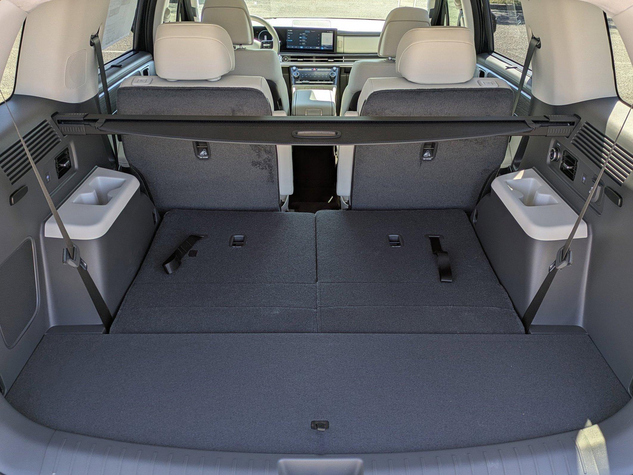 Hyundai Santa Fe Hybrid Calligraphy Front Wheel Drive Sport Utility - Thumbnail 16