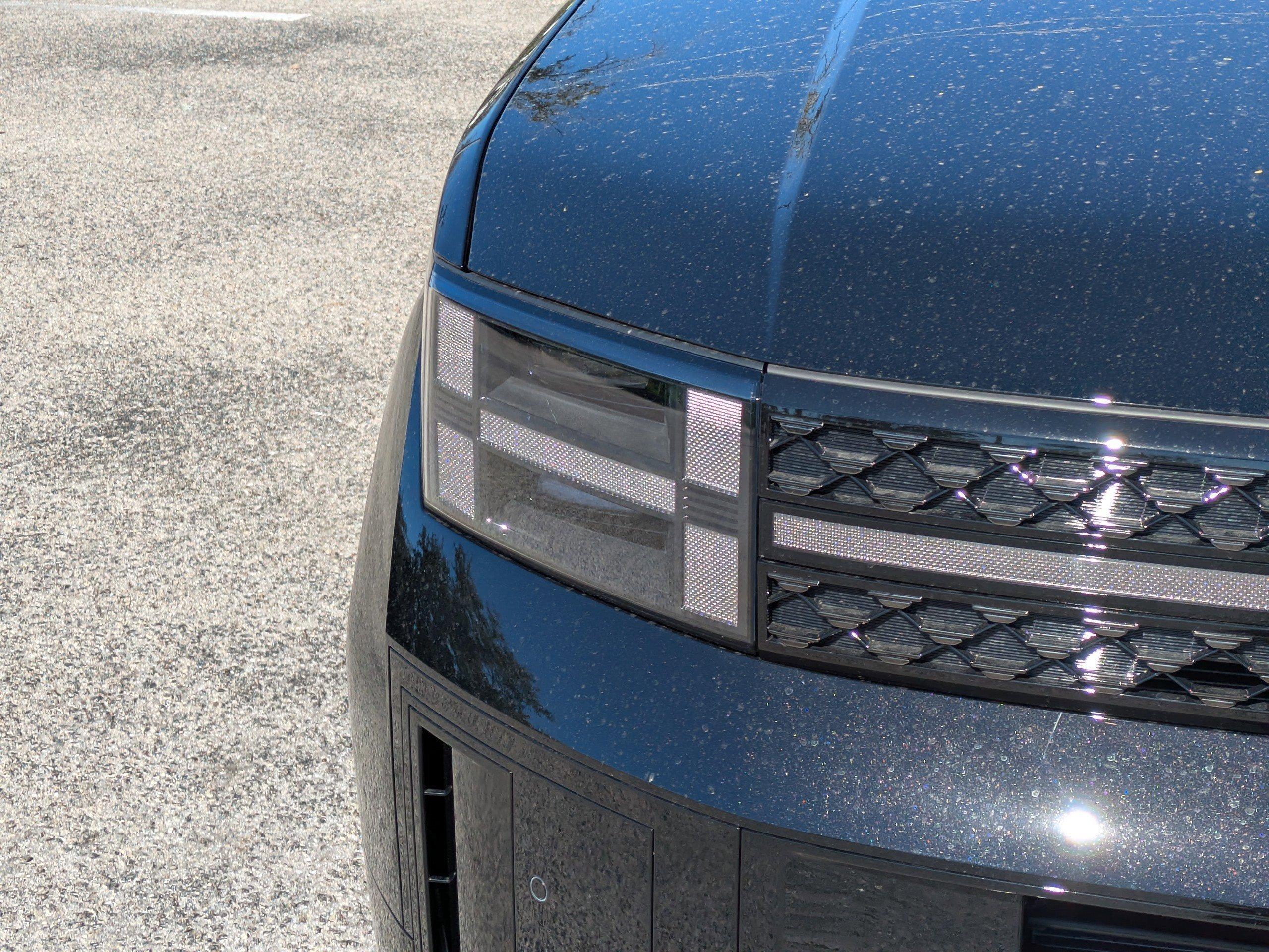 Hyundai Santa Fe Hybrid Calligraphy Front Wheel Drive Sport Utility - Thumbnail 8