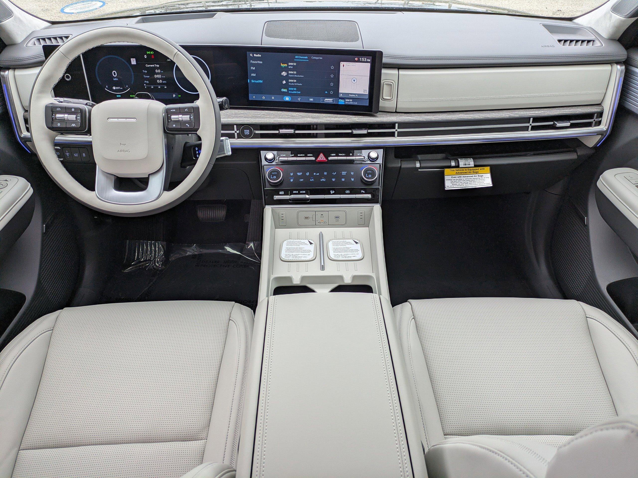 Hyundai Santa Fe Hybrid Calligraphy Front Wheel Drive Sport Utility - Thumbnail 11