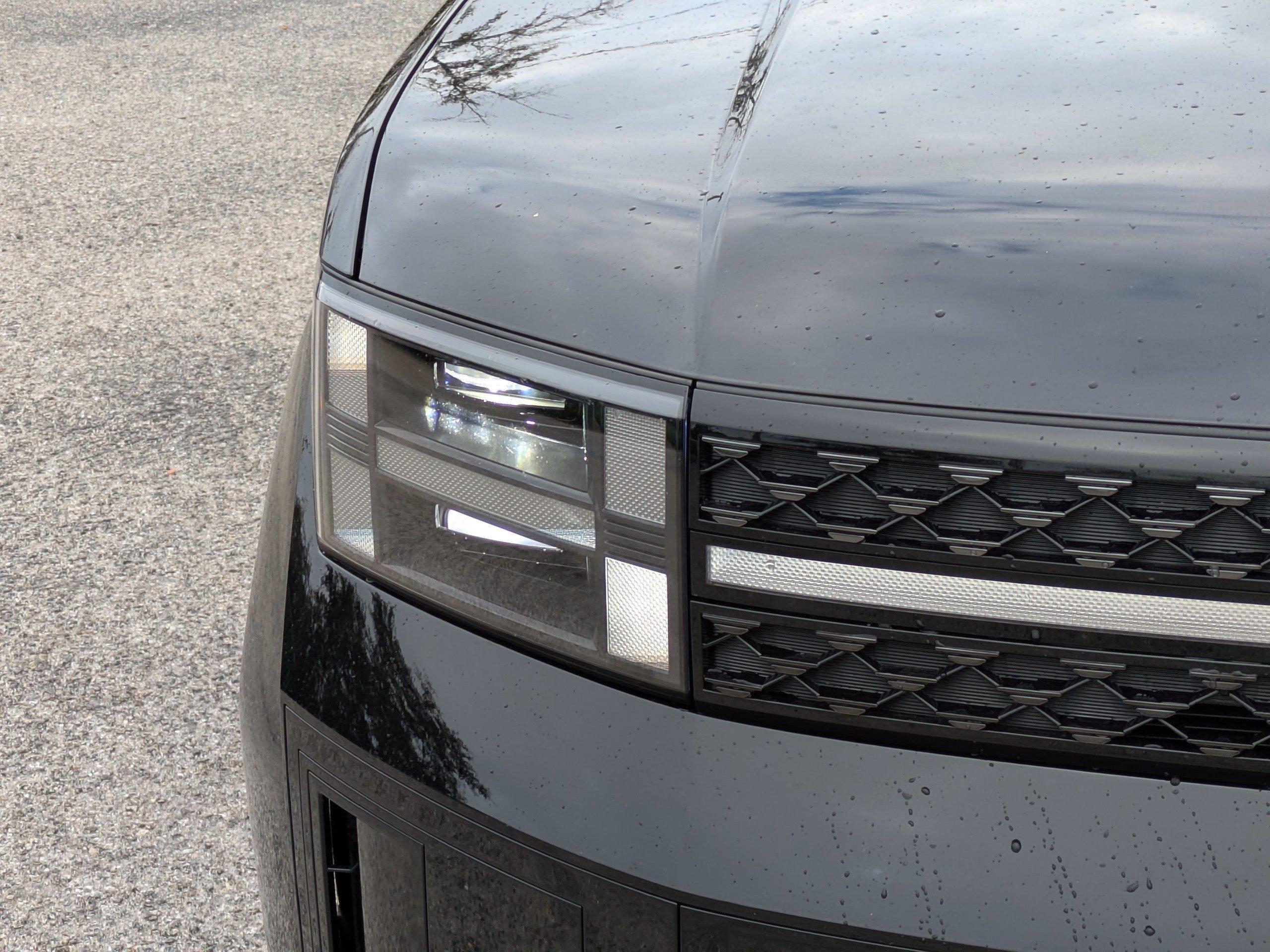 Hyundai Santa Fe Hybrid Calligraphy Front Wheel Drive Sport Utility - Thumbnail 8