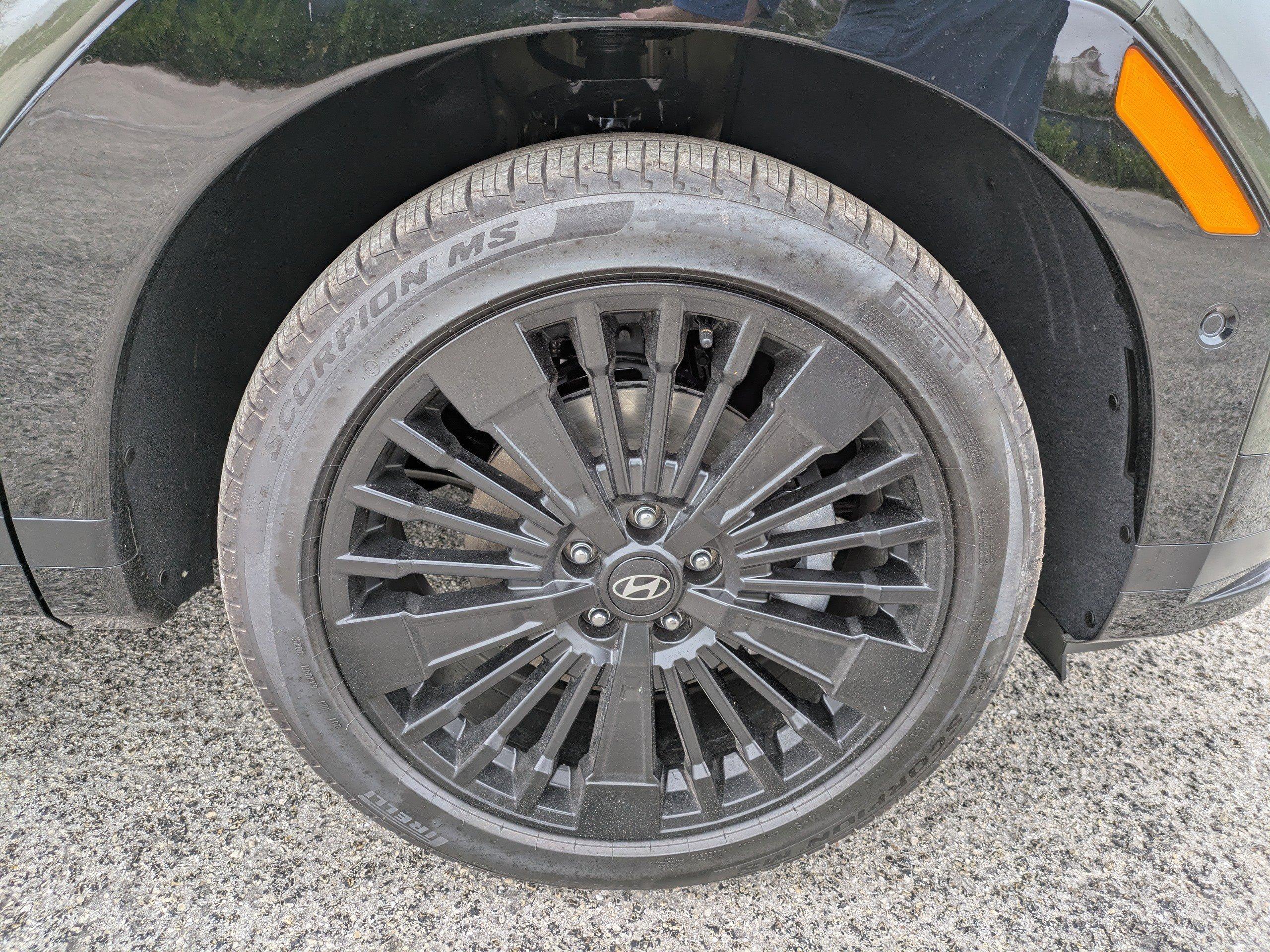 Hyundai Santa Fe Hybrid Calligraphy Front Wheel Drive Sport Utility - Thumbnail 10