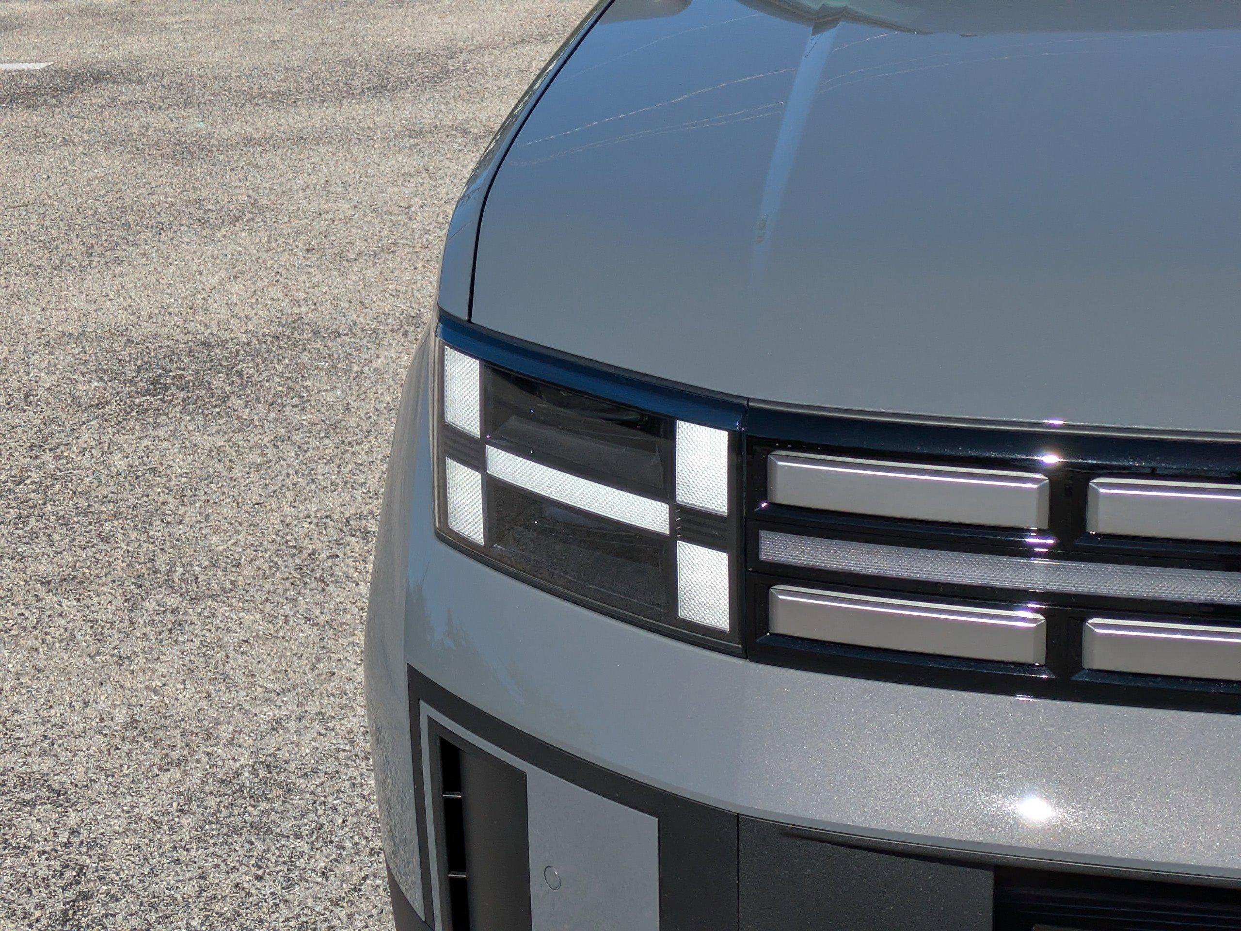 Hyundai Santa Fe Hybrid Sel All Wheel Drive Sport Utility - Thumbnail 8