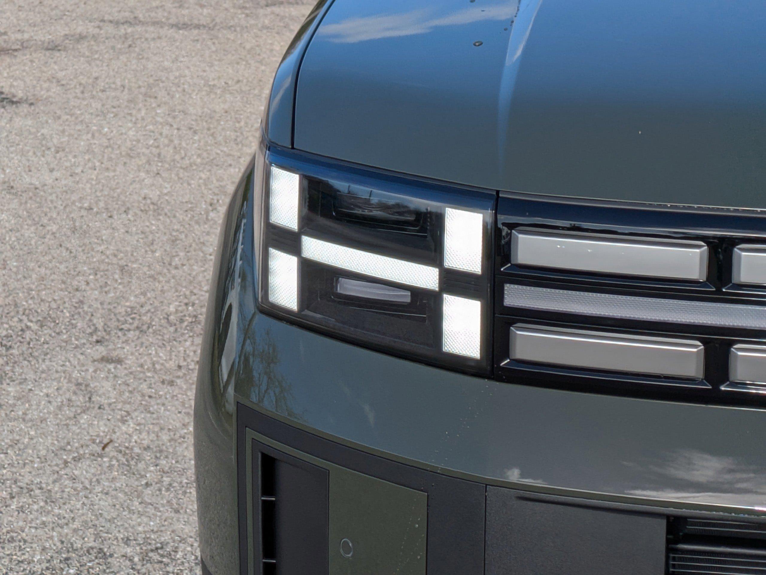 Hyundai Santa Fe Hybrid Sel Front Wheel Drive Sport Utility - Thumbnail 8