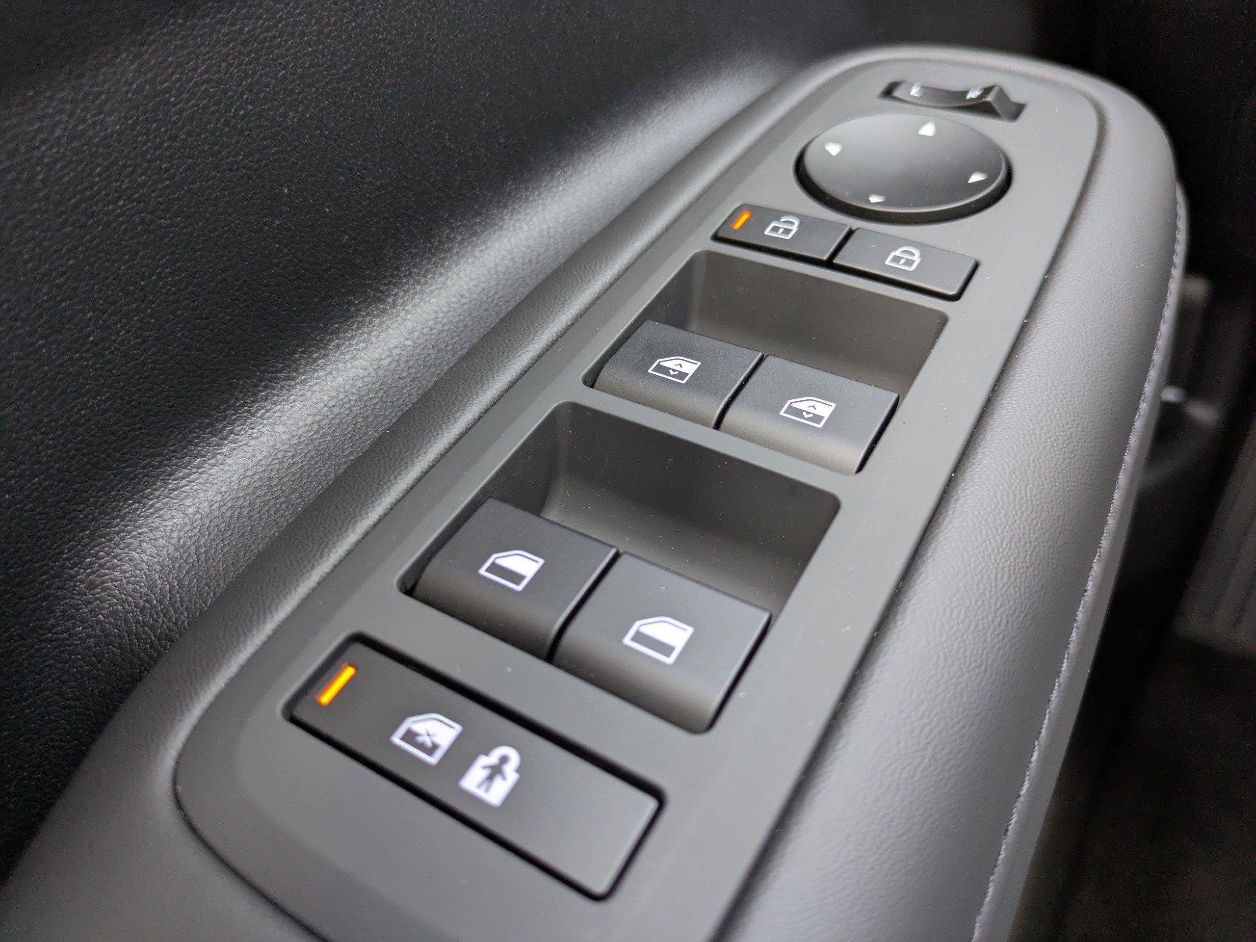 Hyundai Santa Fe Hybrid Sel Front Wheel Drive Sport Utility - Thumbnail 20