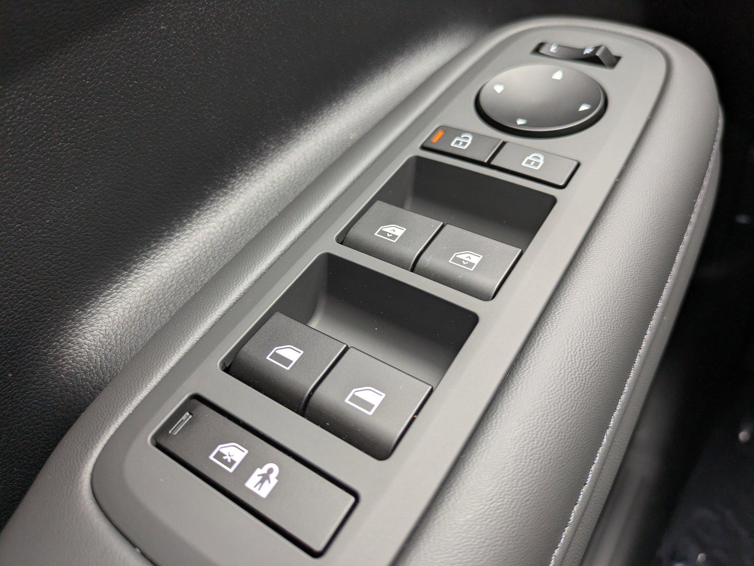 Hyundai Santa Fe Hybrid Sel Front Wheel Drive Sport Utility - Thumbnail 20