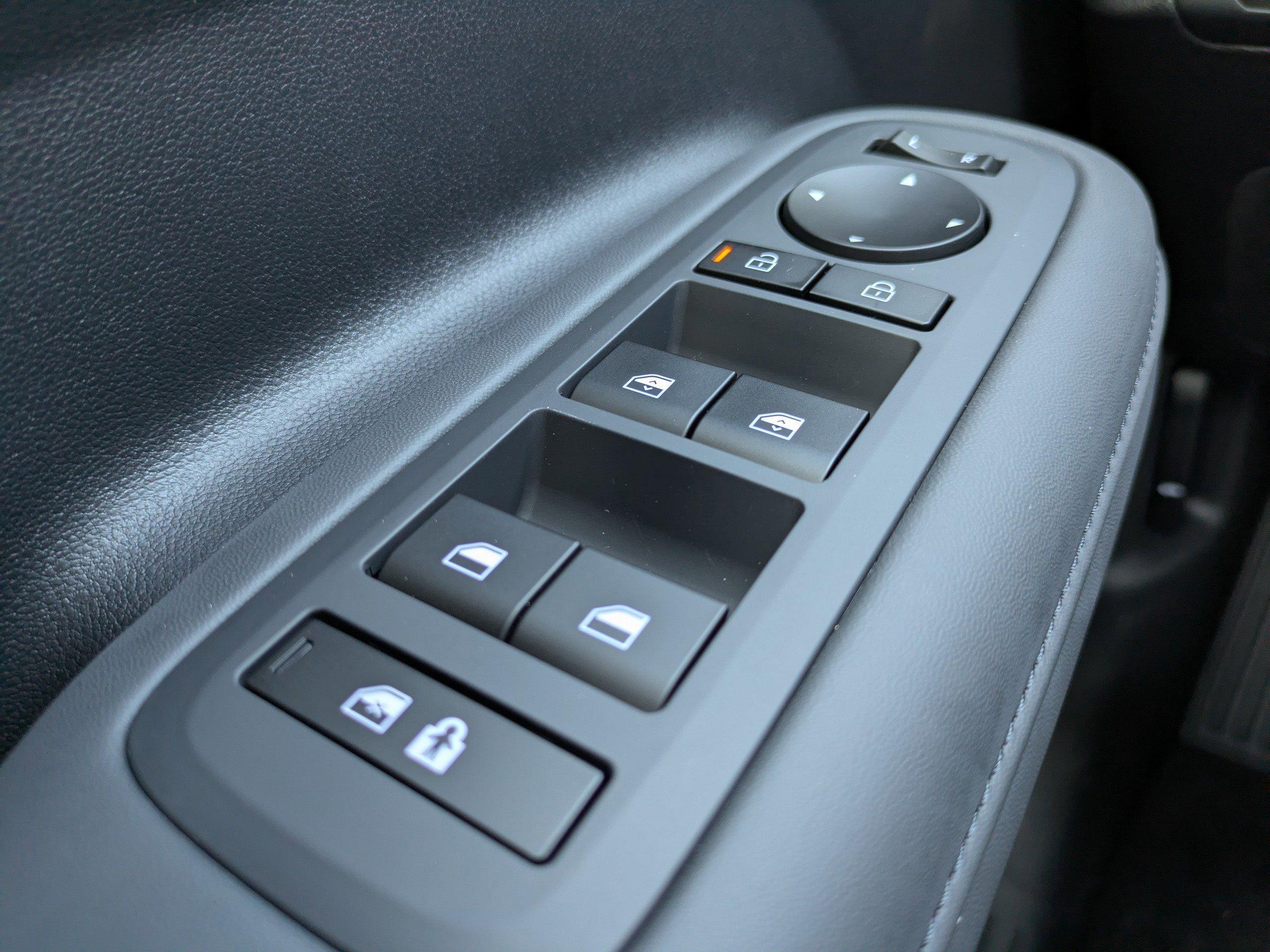 Hyundai Santa Fe Hybrid Sel Front Wheel Drive Sport Utility - Thumbnail 20