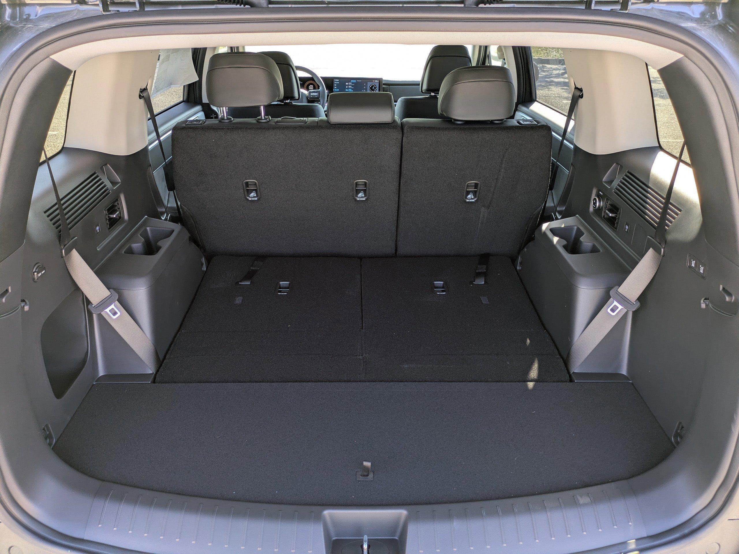 Hyundai Santa Fe Hybrid Sel Front Wheel Drive Sport Utility - Thumbnail 17