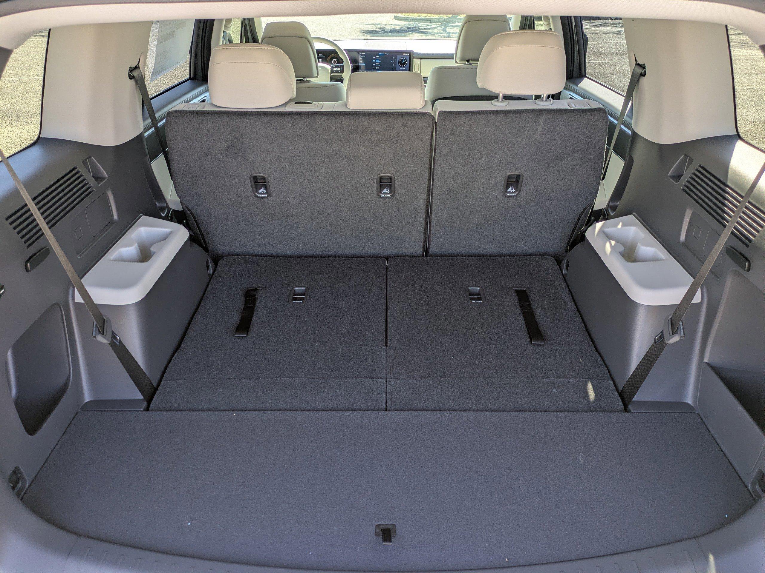 Hyundai Santa Fe Hybrid Se All Wheel Drive Sport Utility - Thumbnail 15