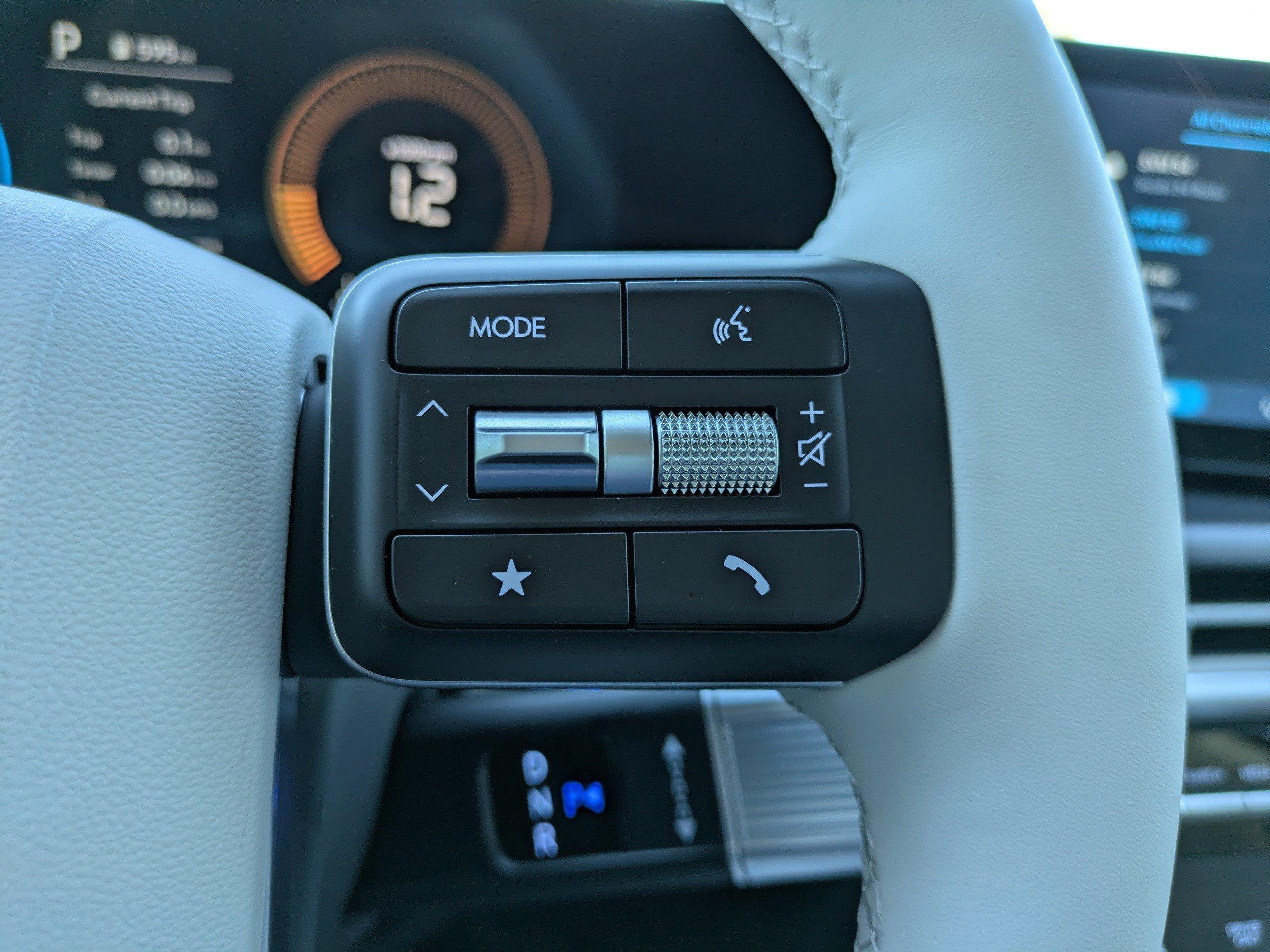 Hyundai Santa Fe Hybrid Se All Wheel Drive Sport Utility - Thumbnail 19