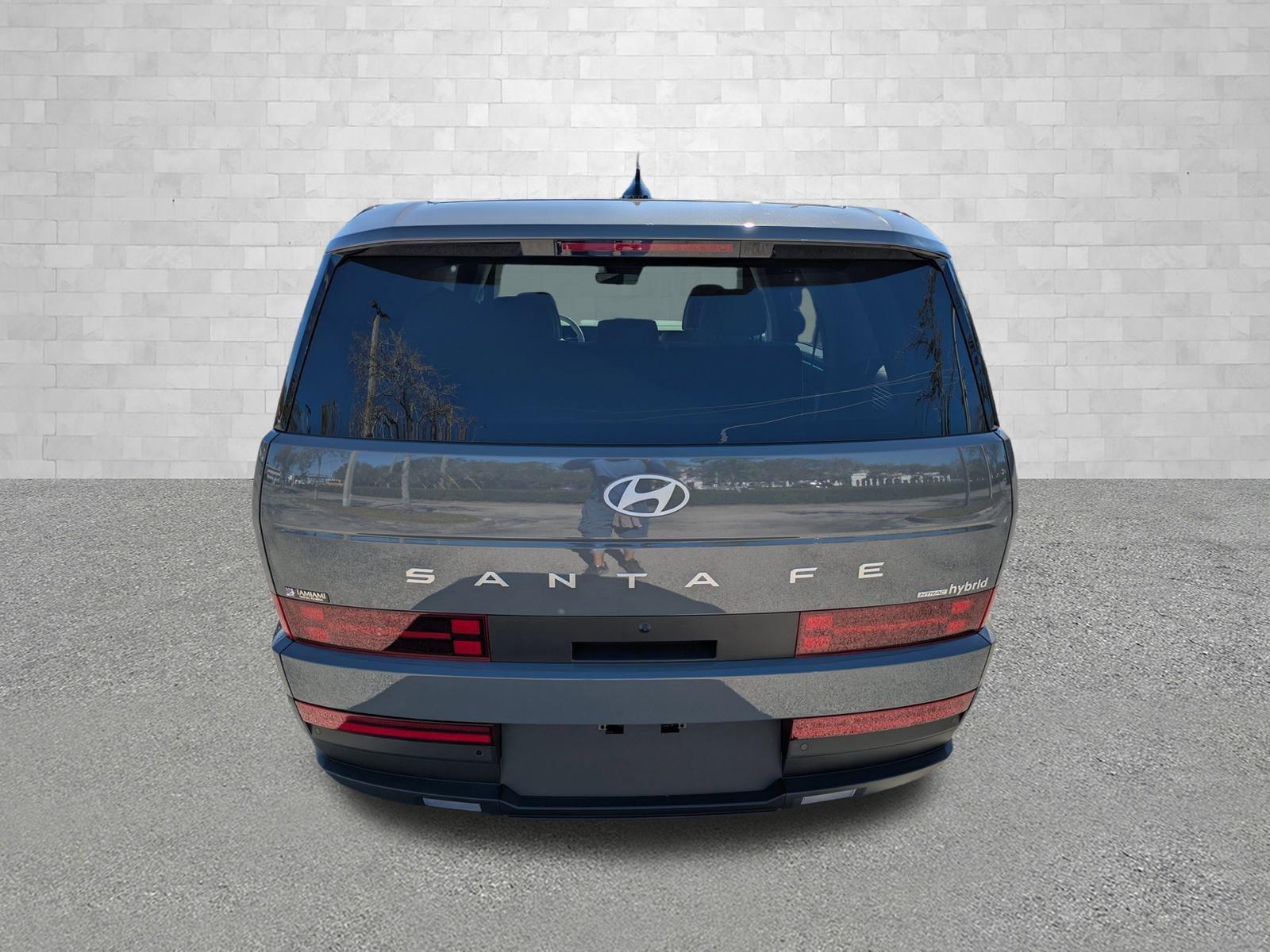 Hyundai Santa Fe Hybrid Se All Wheel Drive Sport Utility - Thumbnail 4