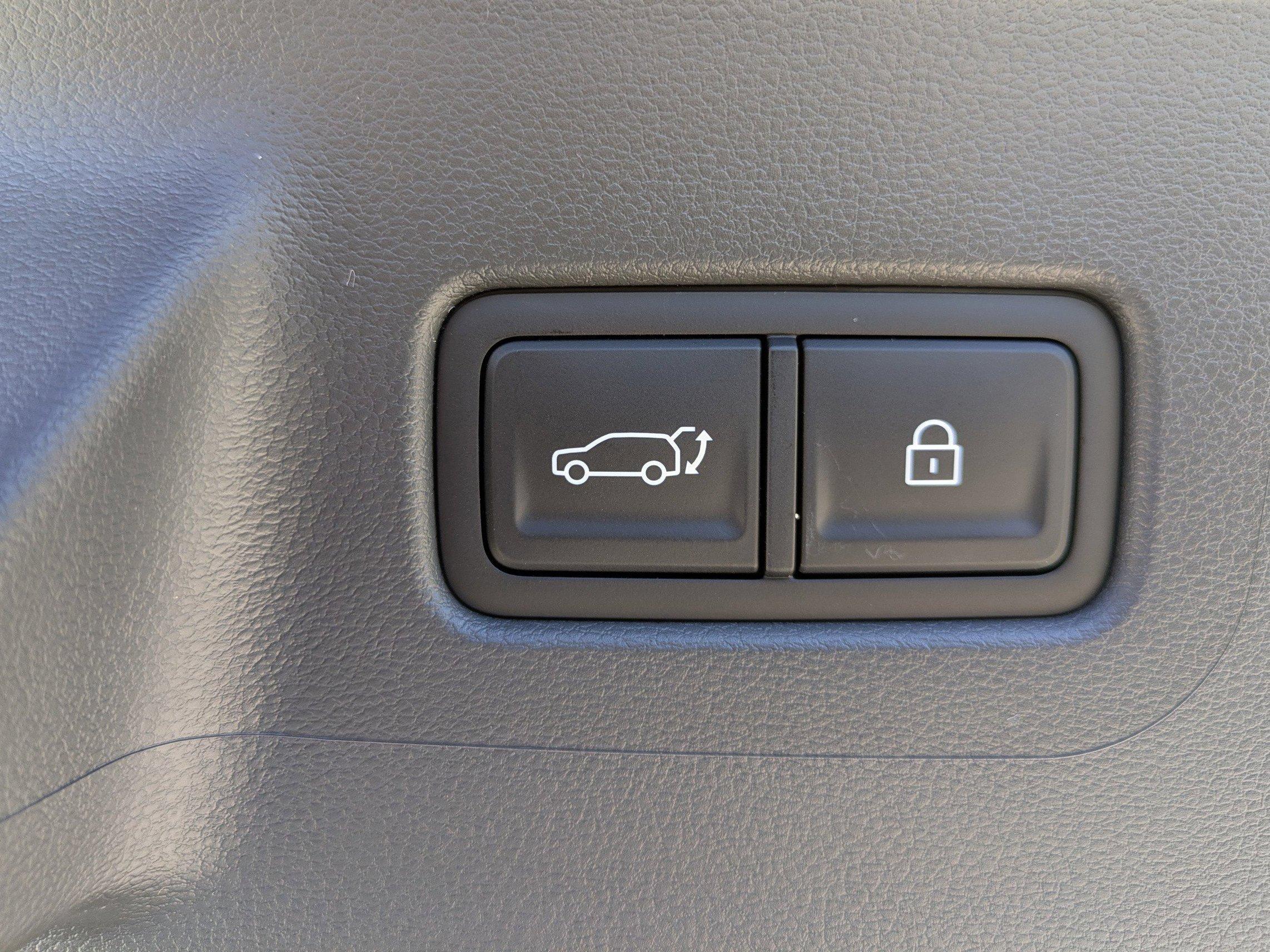 Hyundai Santa Fe Hybrid Se All Wheel Drive Sport Utility - Thumbnail 16