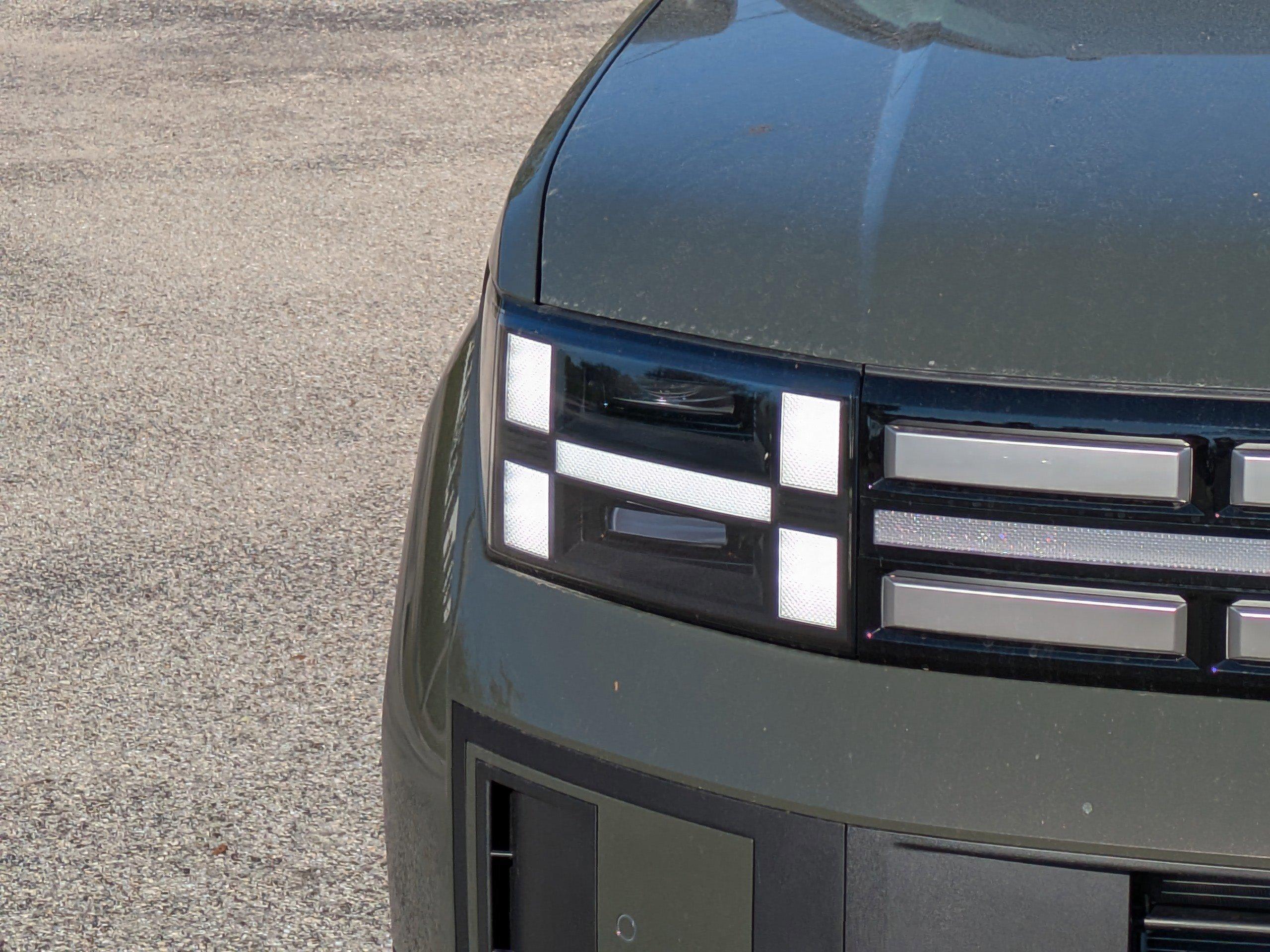 Hyundai Santa Fe Hybrid Sel Front Wheel Drive Sport Utility - Thumbnail 8