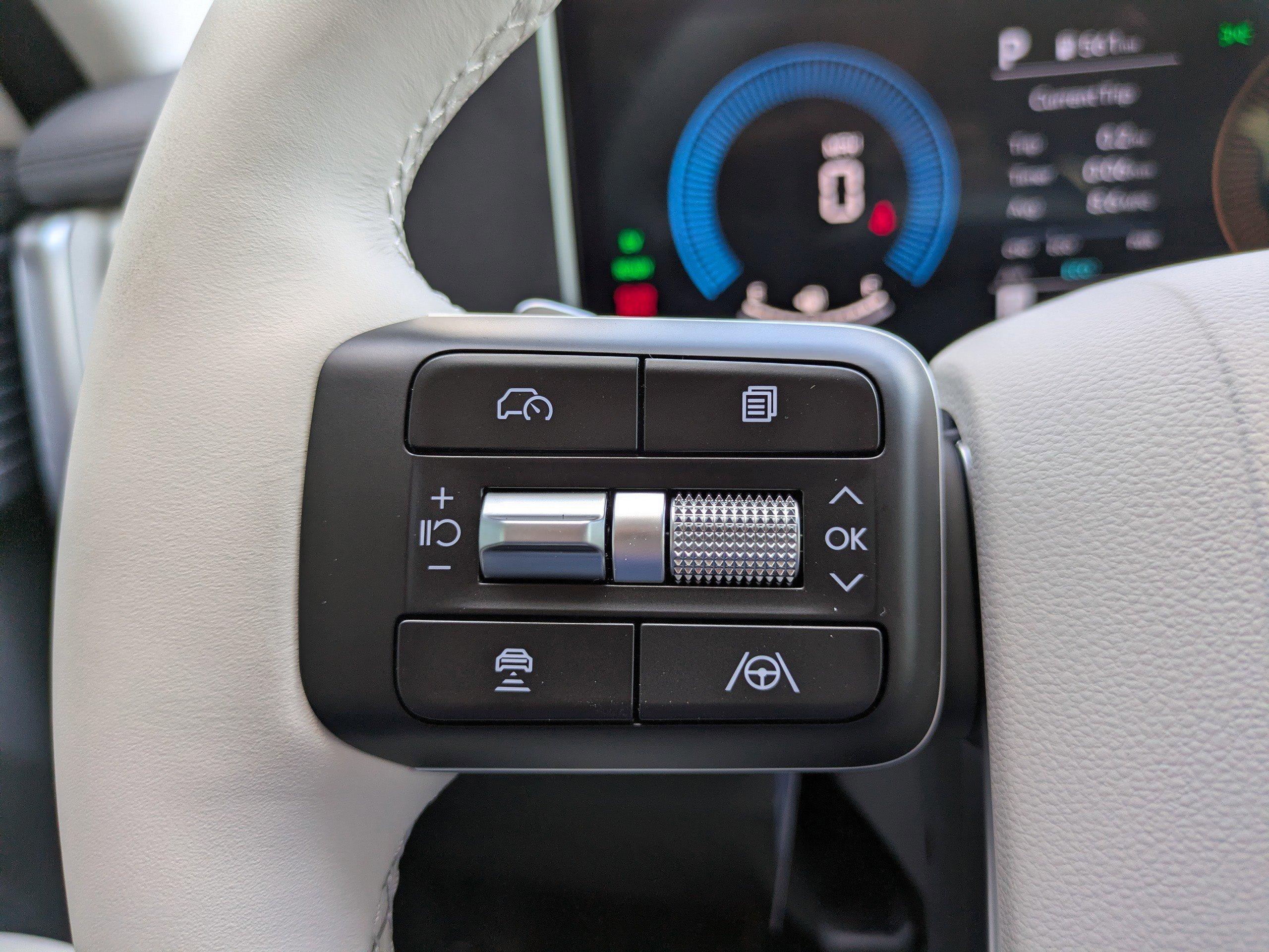 Hyundai Santa Fe Hybrid Se Front Wheel Drive Sport Utility - Thumbnail 18