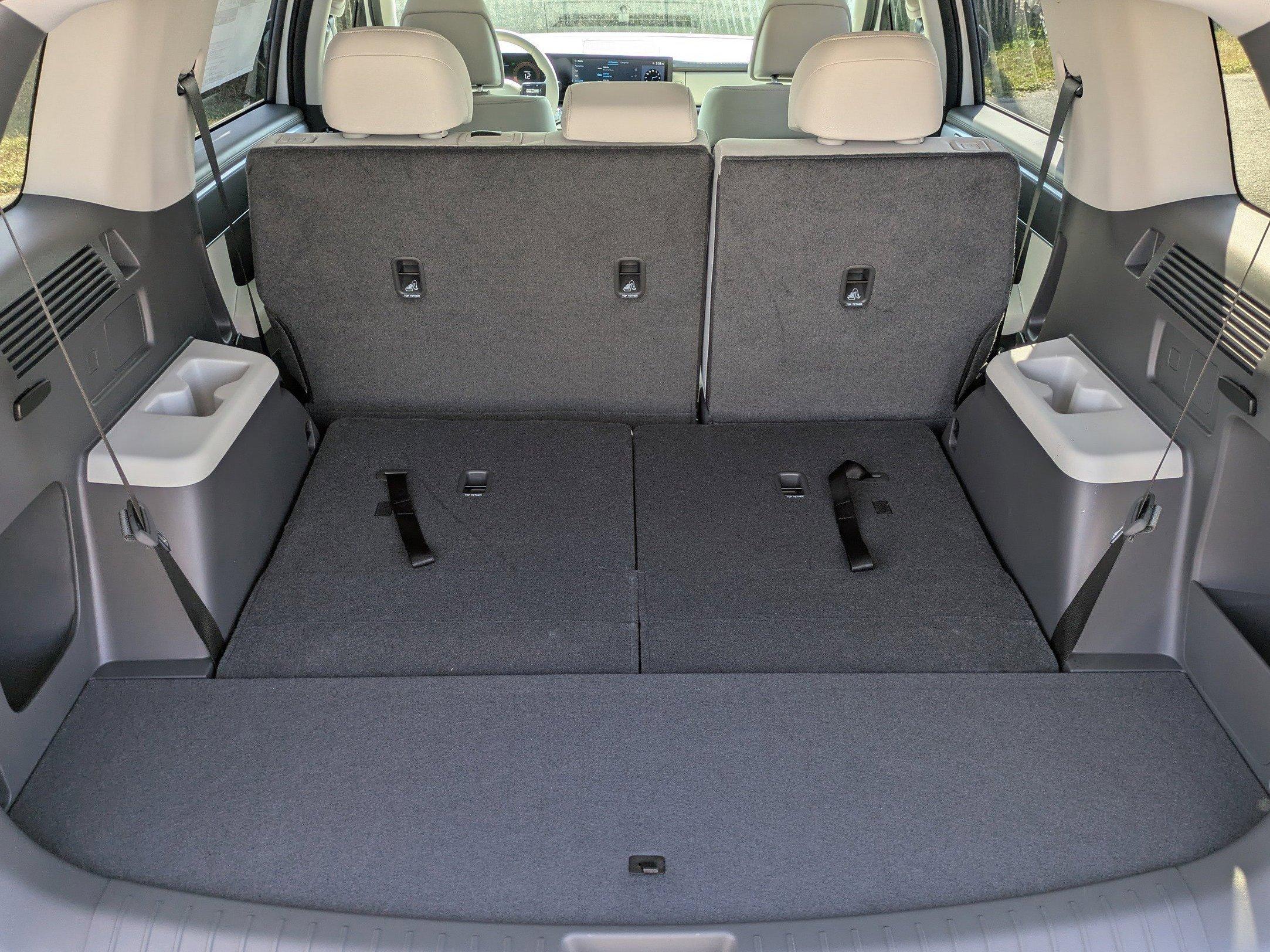 Hyundai Santa Fe Hybrid Se Front Wheel Drive Sport Utility - Thumbnail 15