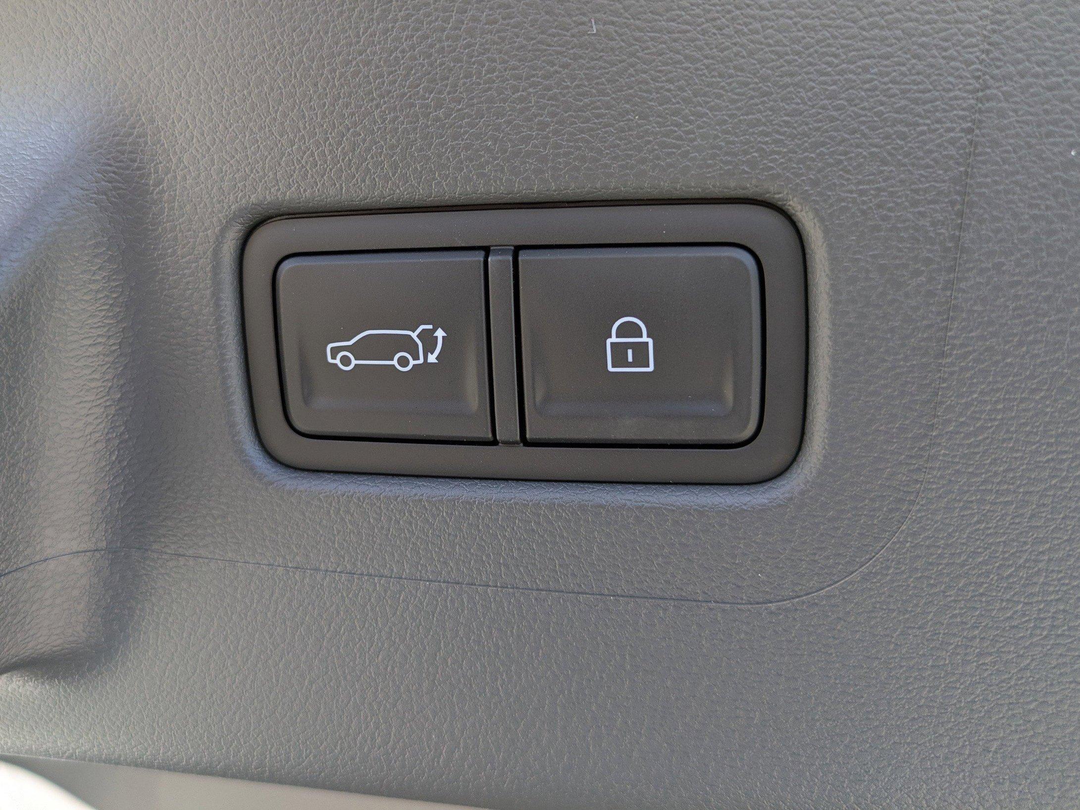 Hyundai Santa Fe Hybrid Se Front Wheel Drive Sport Utility - Thumbnail 16