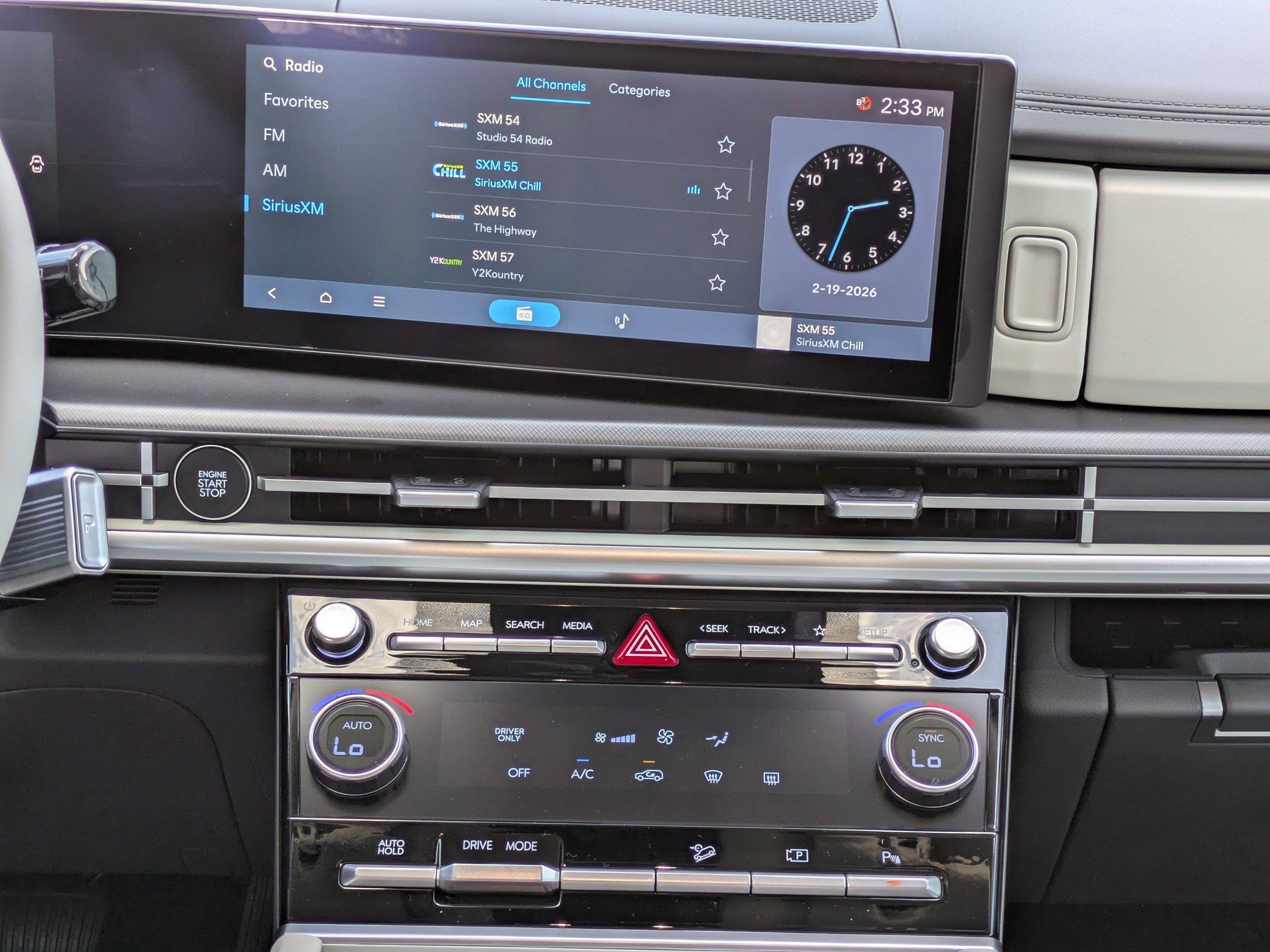 Hyundai Santa Fe Hybrid Se Front Wheel Drive Sport Utility - Thumbnail 12