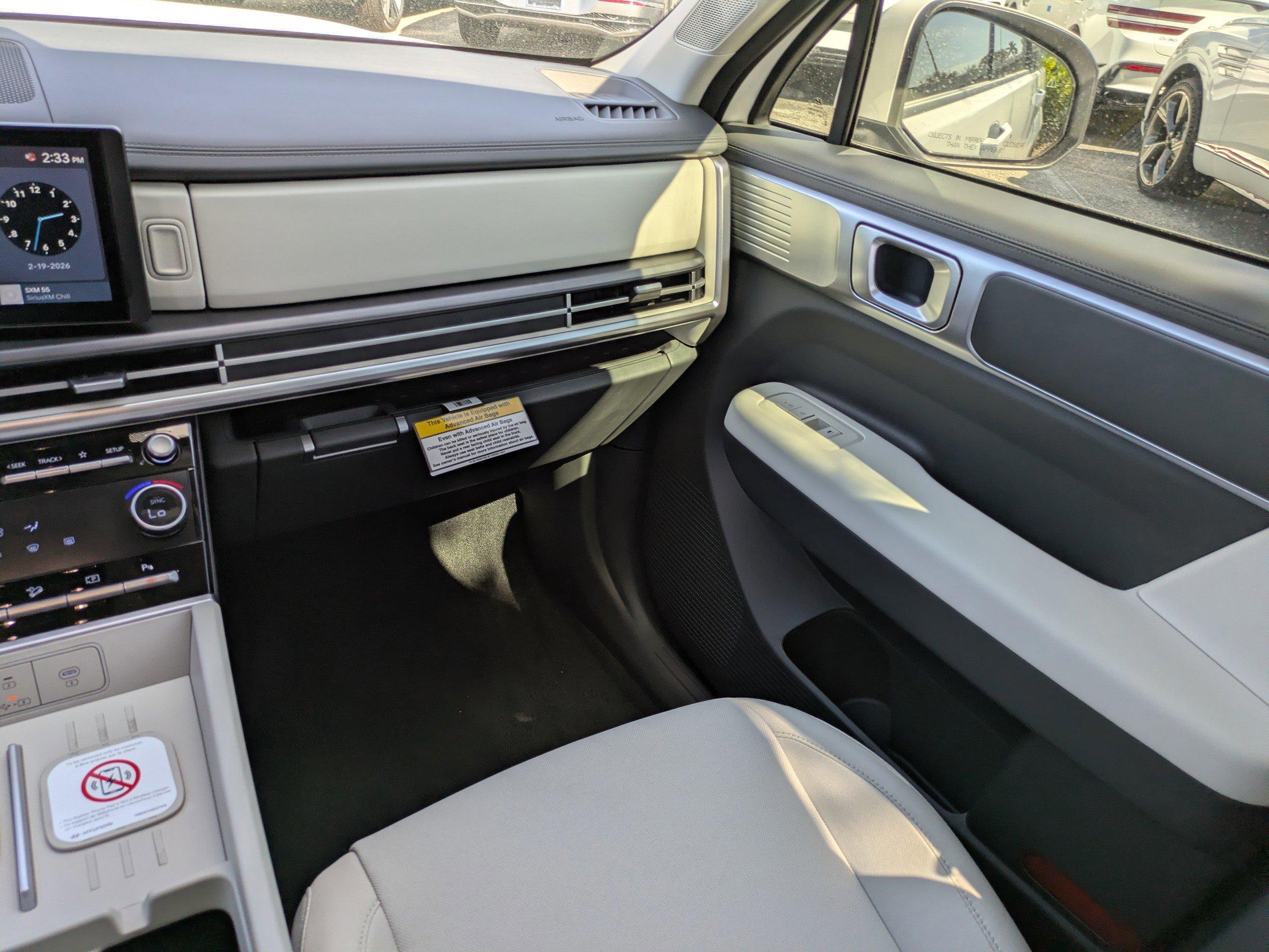 Hyundai Santa Fe Hybrid Se Front Wheel Drive Sport Utility - Thumbnail 11