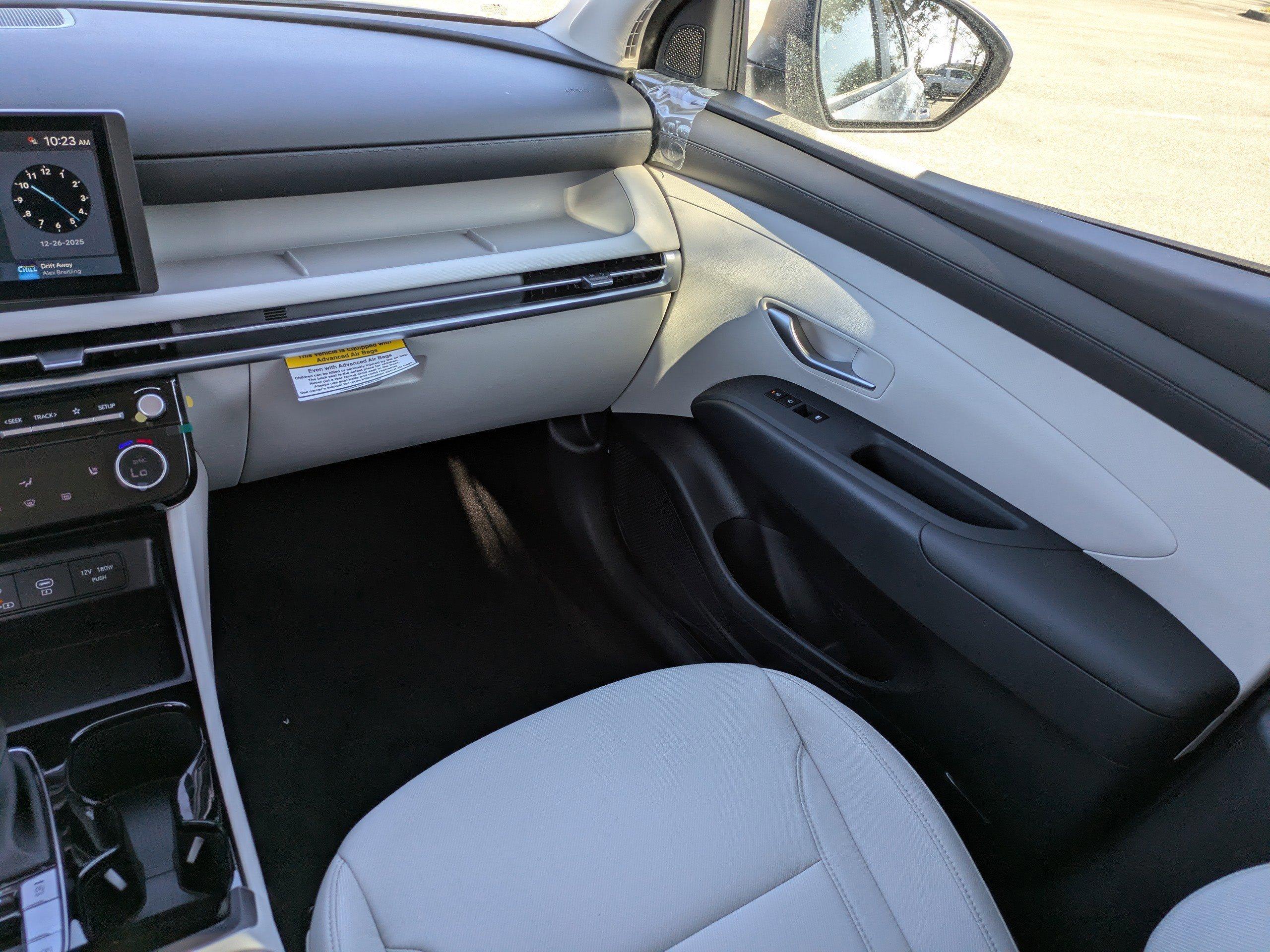 Hyundai Tucson Sel Awd All Wheel Drive Sport Utility - Thumbnail 12