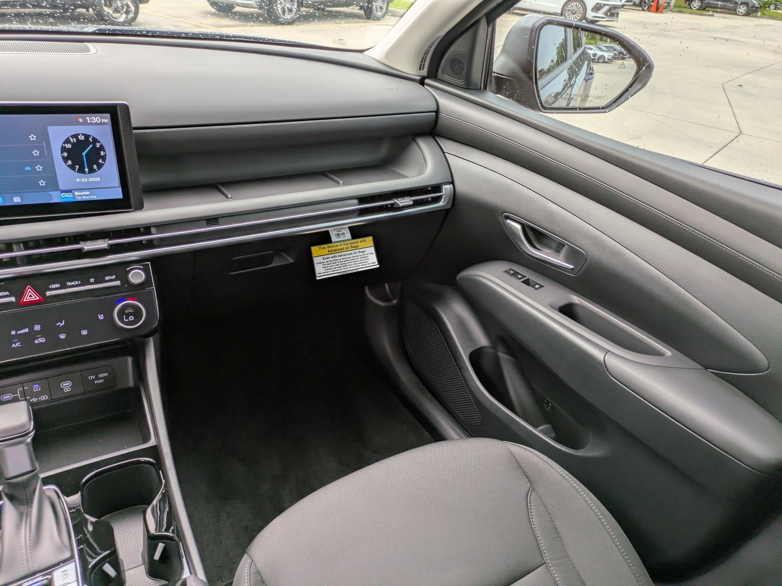 Hyundai Tucson Sel Awd All Wheel Drive Sport Utility - Thumbnail 12