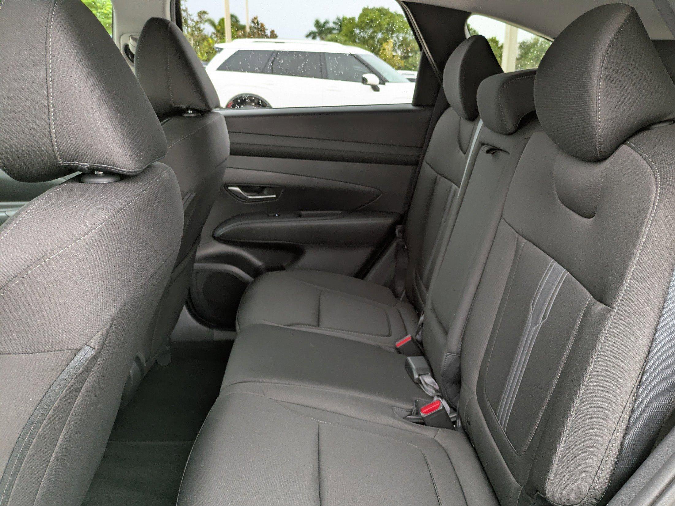 Hyundai Tucson Sel Awd All Wheel Drive Sport Utility - Thumbnail 15