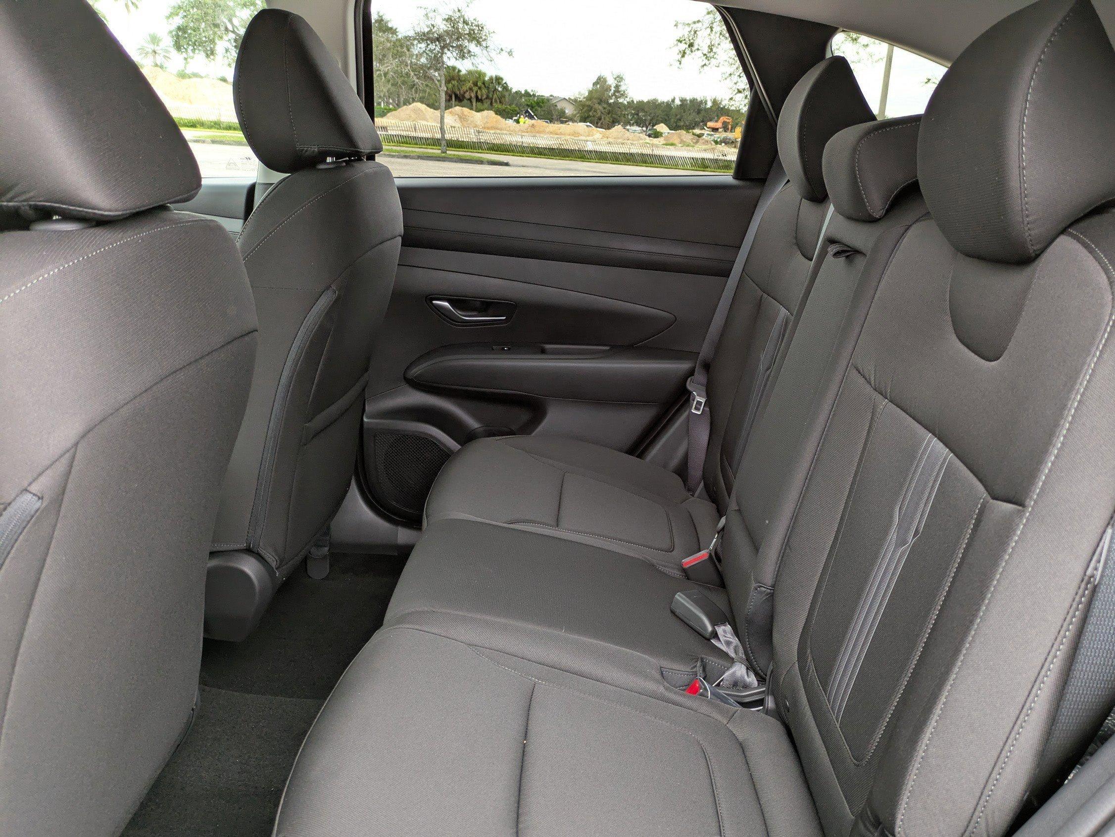 Hyundai Tucson Sel Fwd Front Wheel Drive Sport Utility - Thumbnail 15