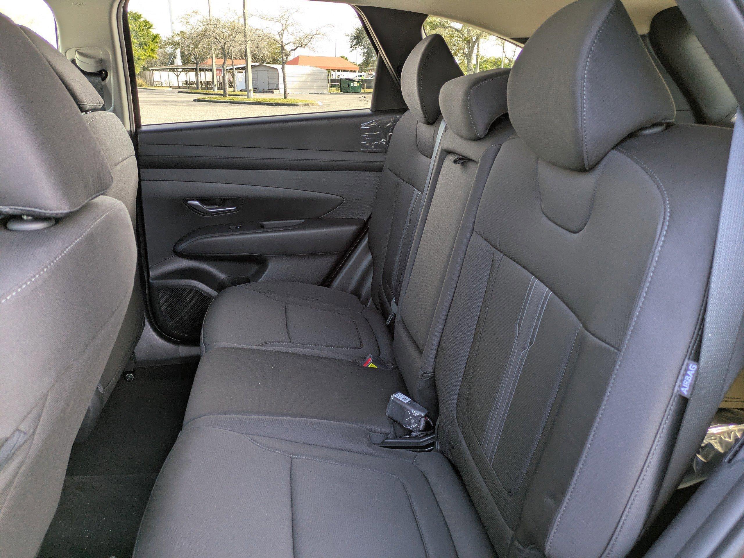 Hyundai Tucson Sel Fwd Front Wheel Drive Sport Utility - Thumbnail 15