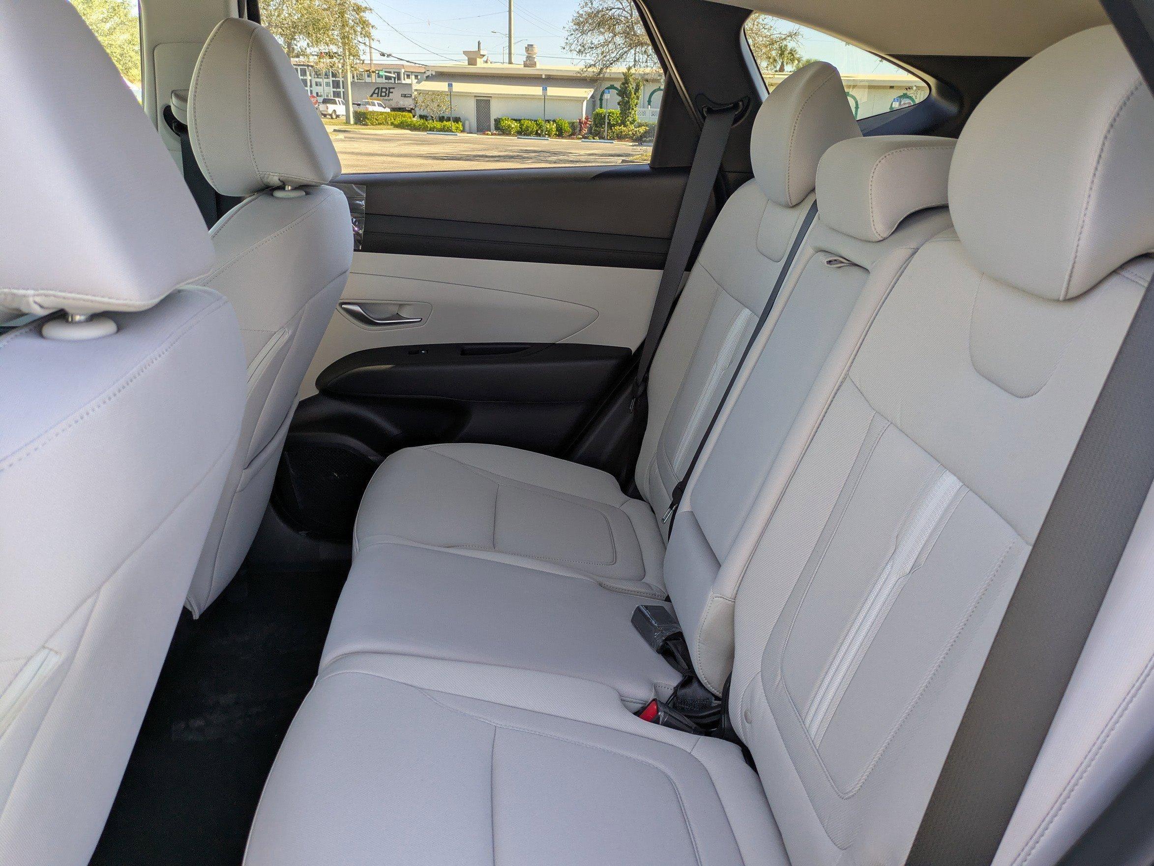 Hyundai Tucson Sel Fwd Front Wheel Drive Sport Utility - Thumbnail 15